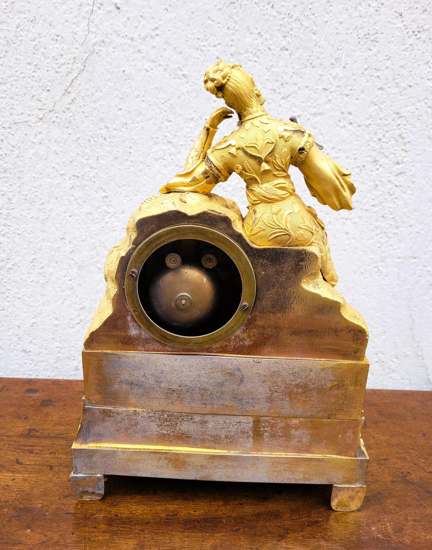 Chinese Lady with bird, ormulu Clock, 19th Century For Sale 7