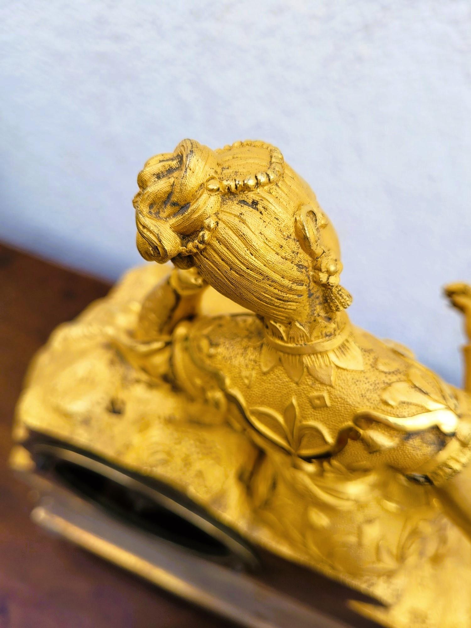 Chinese Lady with bird, ormulu Clock, 19th Century For Sale 2