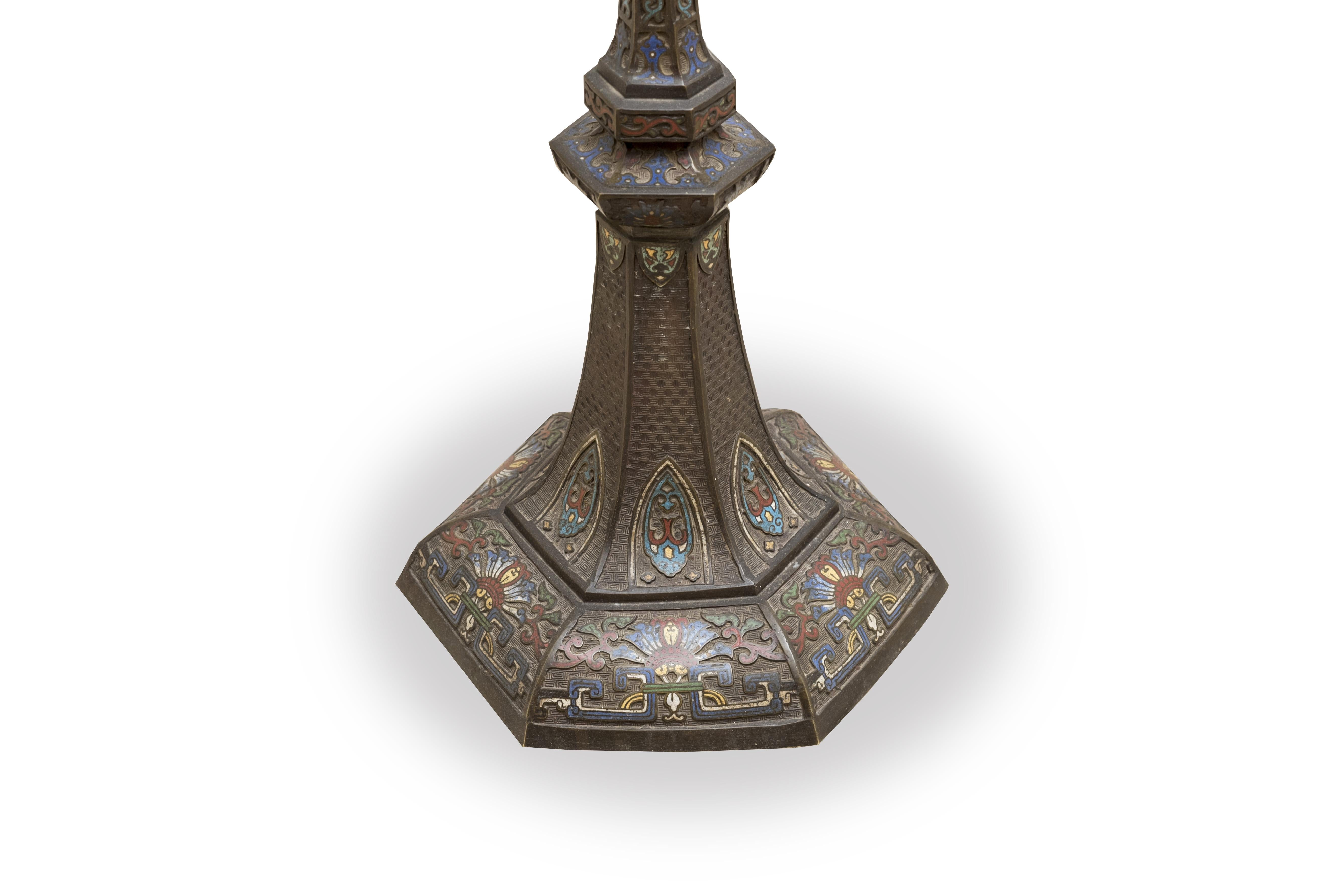 Cast Japanese lantern in cast iron decorated with colourfull enameled champleve. For Sale
