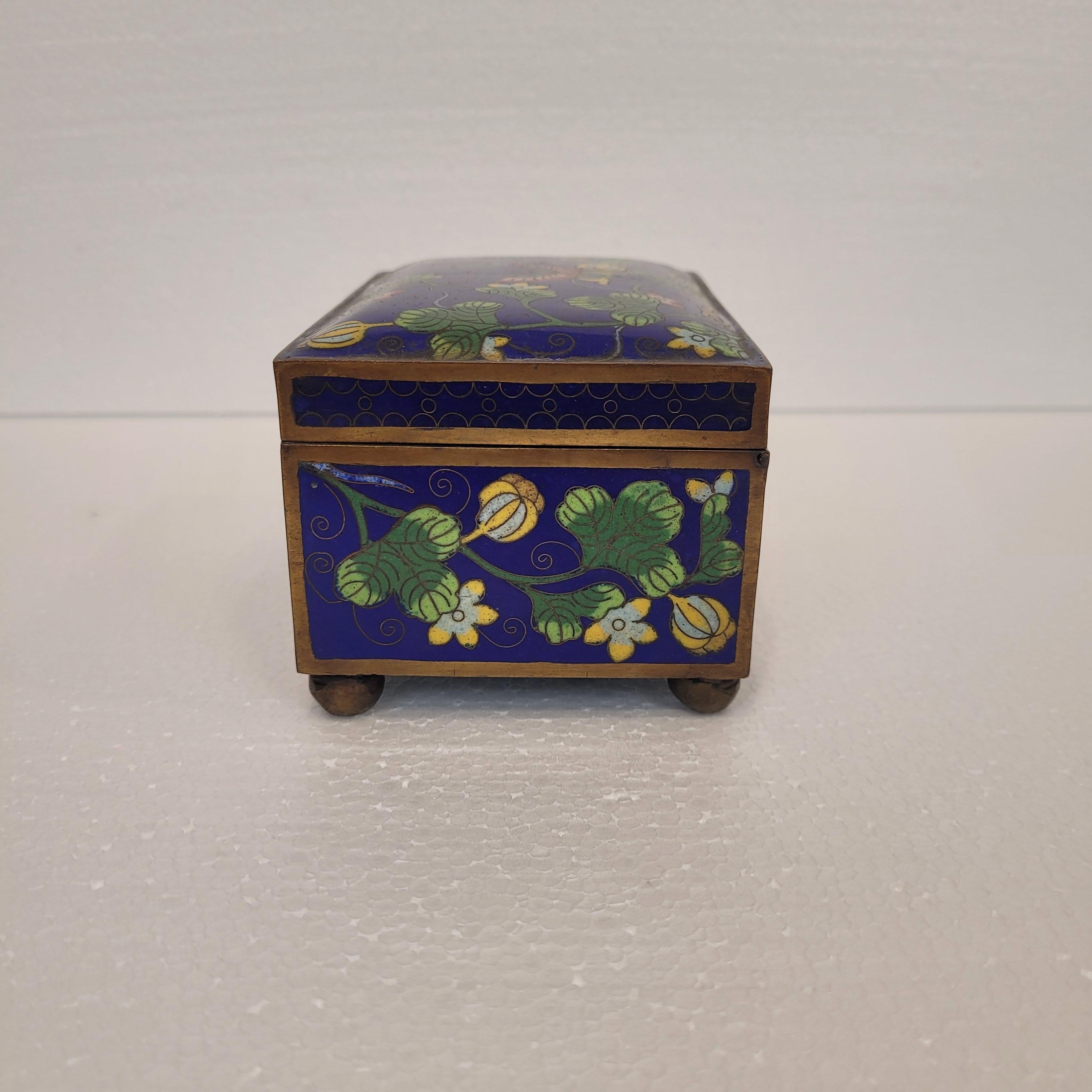 Chinese Lapis lazuli blue green  jewelry box with cloisonné enamel For Sale 13