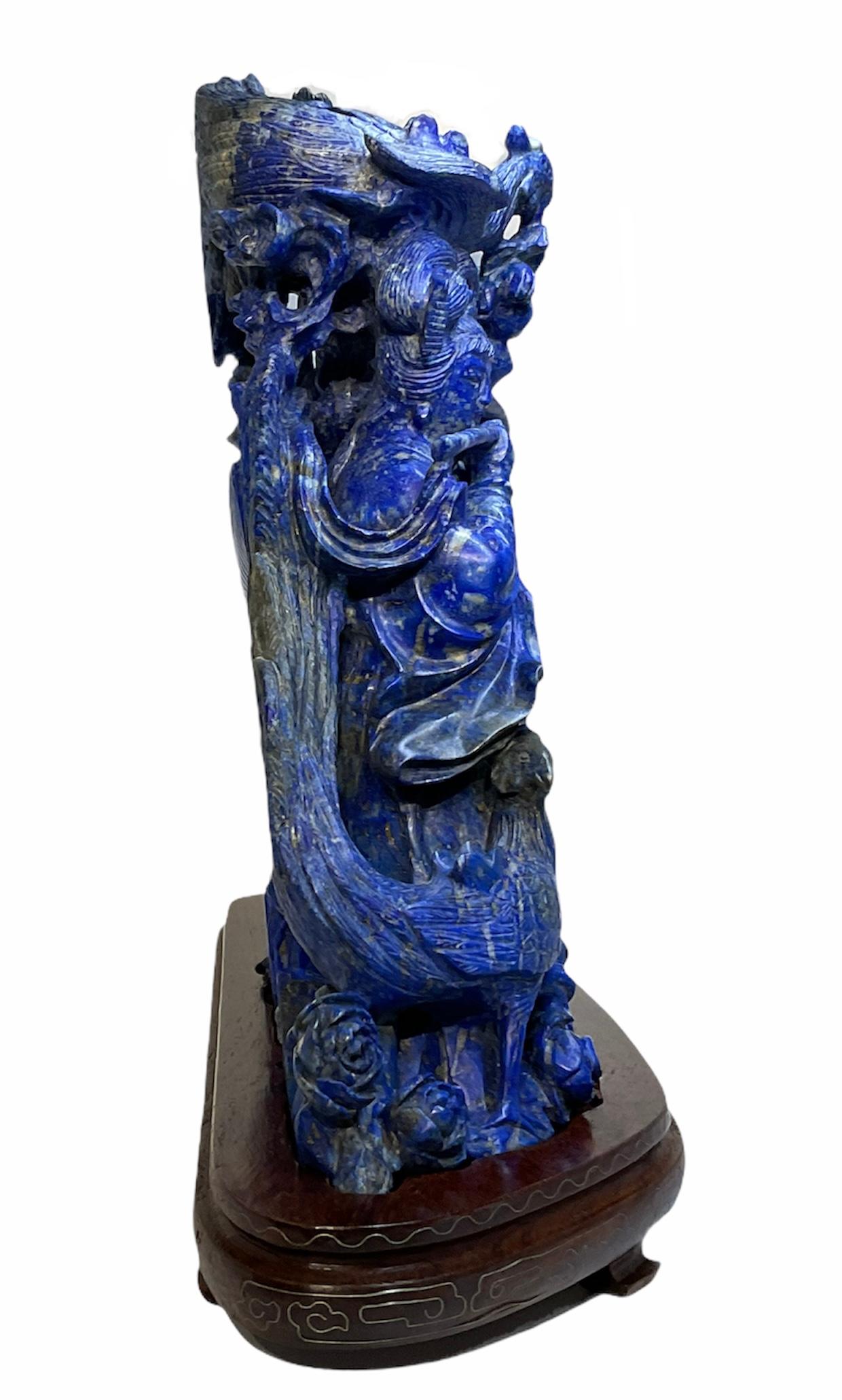 Chinese Lapis Lazuli Carved Group of Figures Sculpture In Good Condition For Sale In Guaynabo, PR