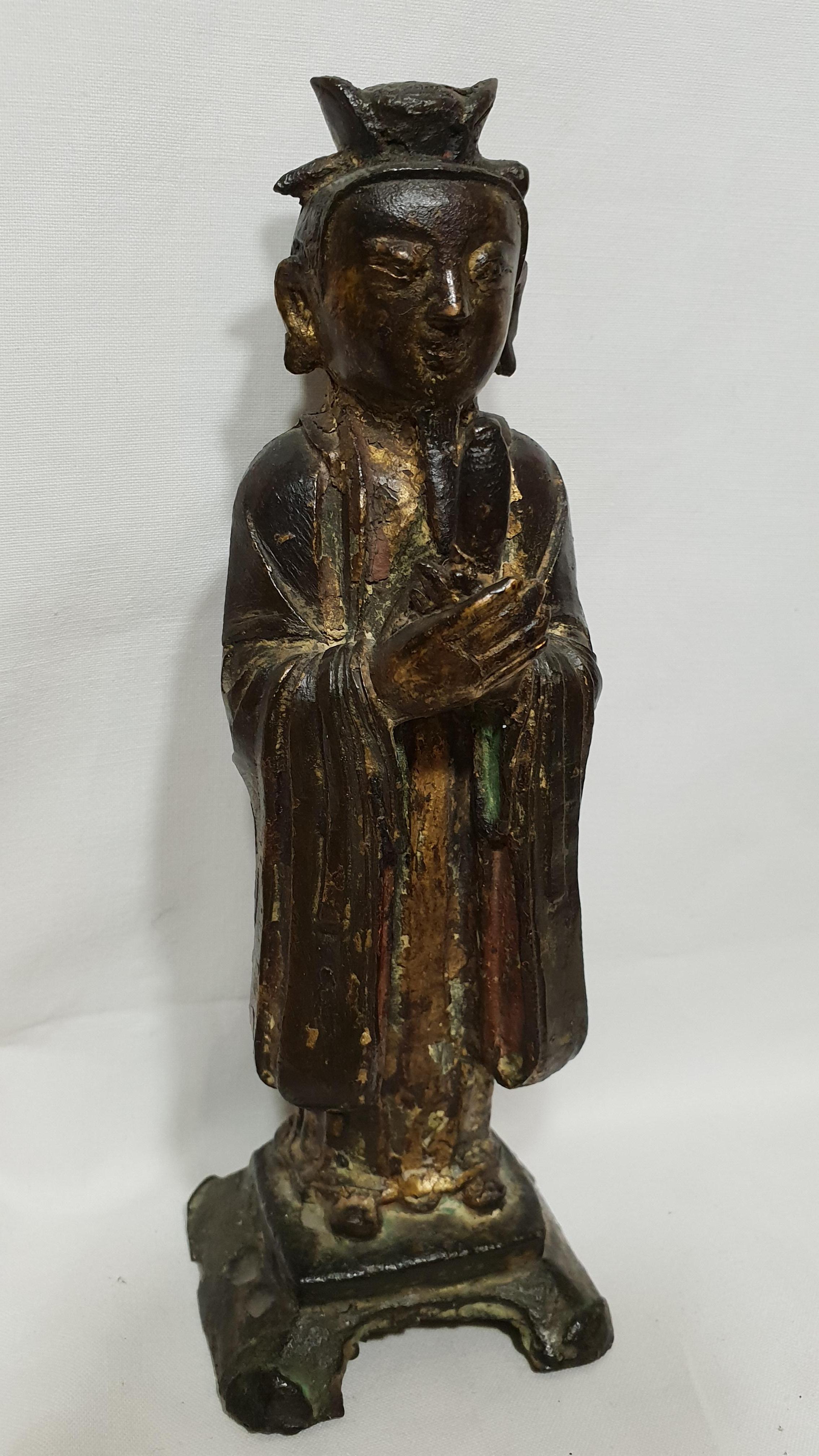 Chinese Laquered Bronze Sculpture of Dignitary, Ming, 1600s For Sale 1