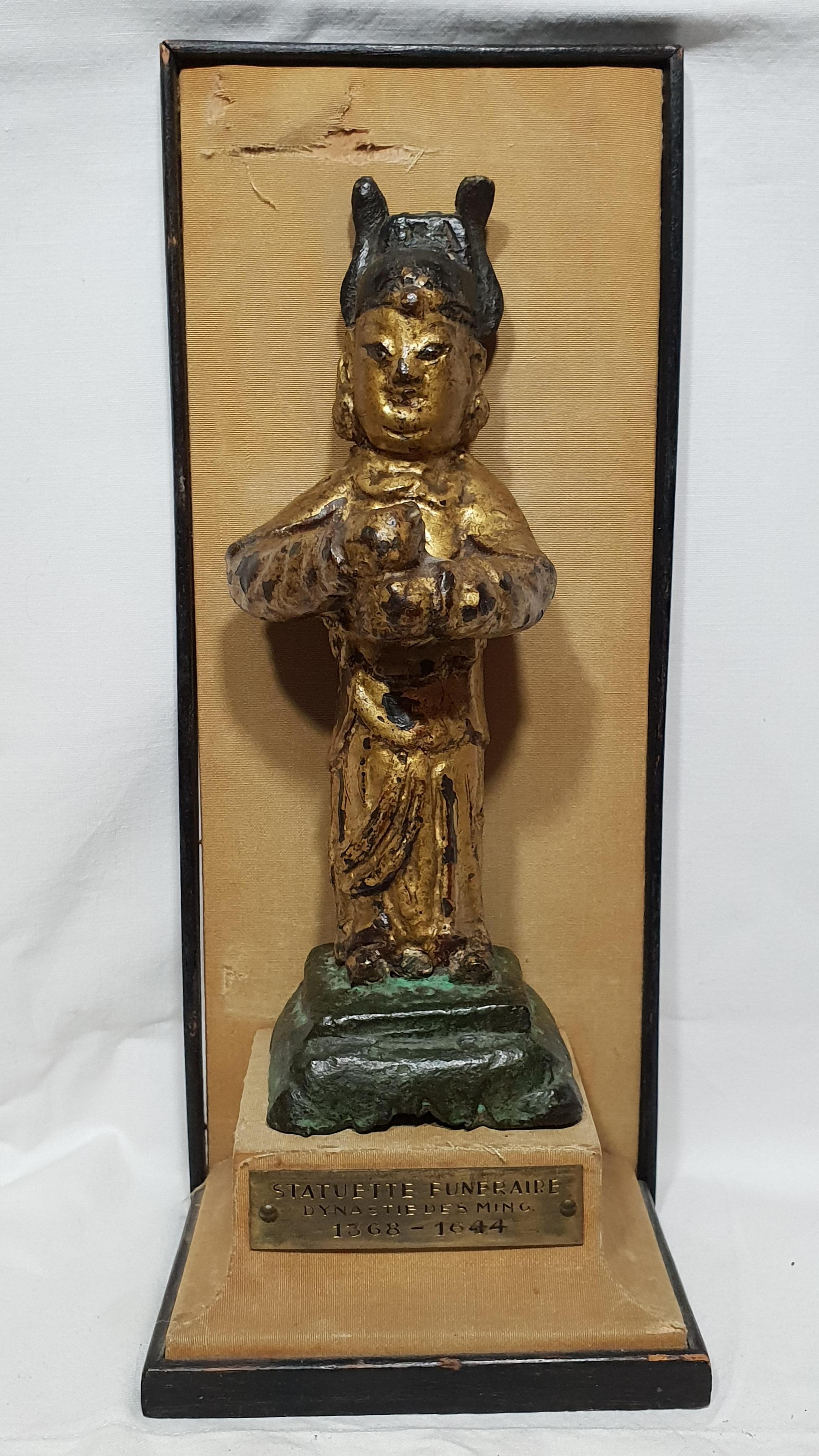 Chinese Lacquered Bronze Sculptor of Dignitary, Ming 1600s For Sale 5