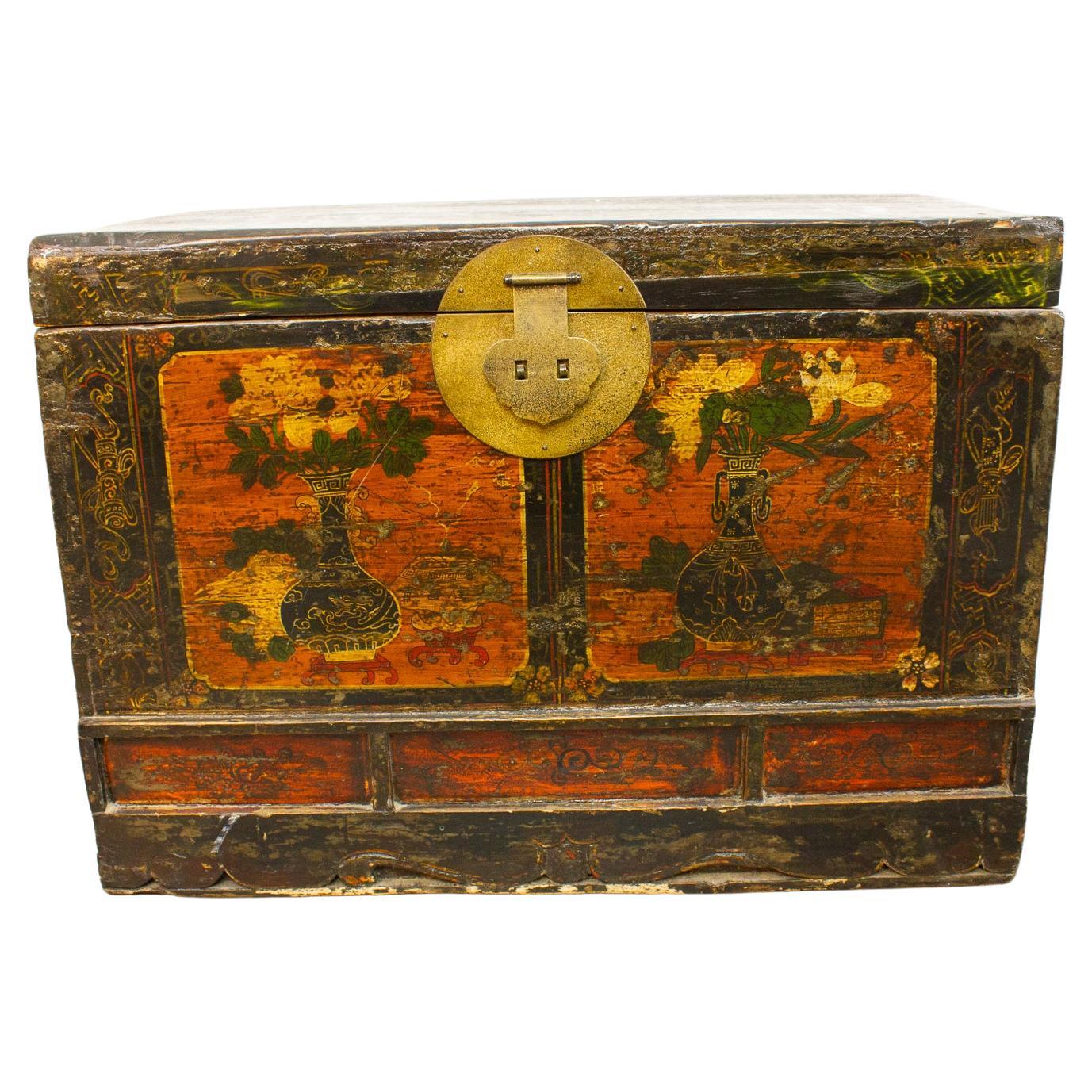 Chinese Laquered Brown and Gold Chest Decorated with Flowers, circa 1900 For Sale
