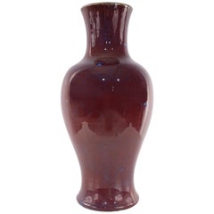 Grand vase-urne chinois en porcelaine de couleur aubergine, pourpre et marron
