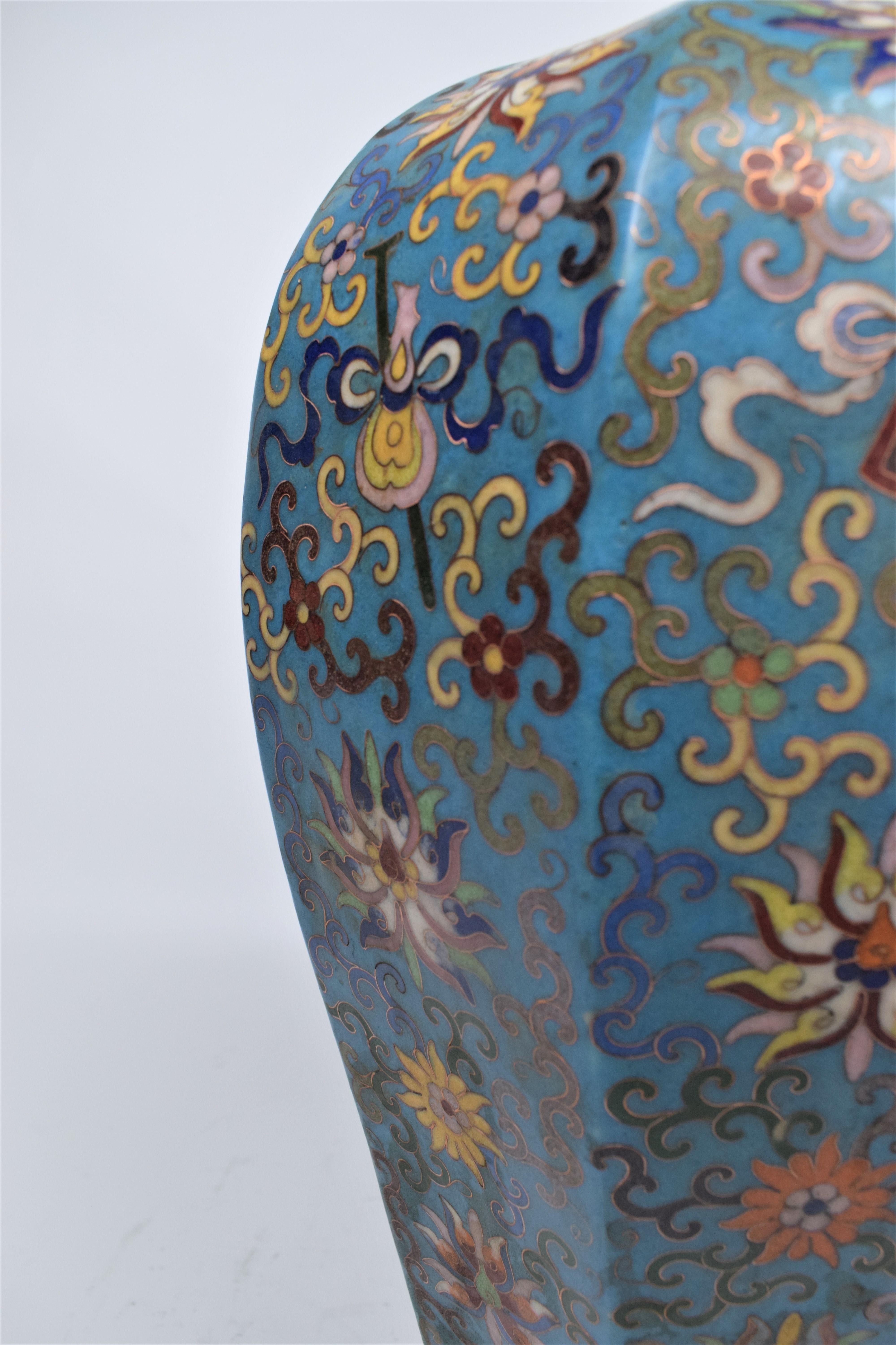 Chinese Large Cloisonné Enamel Bottle Vases Late Qing Dynasty, 19th Century For Sale 3