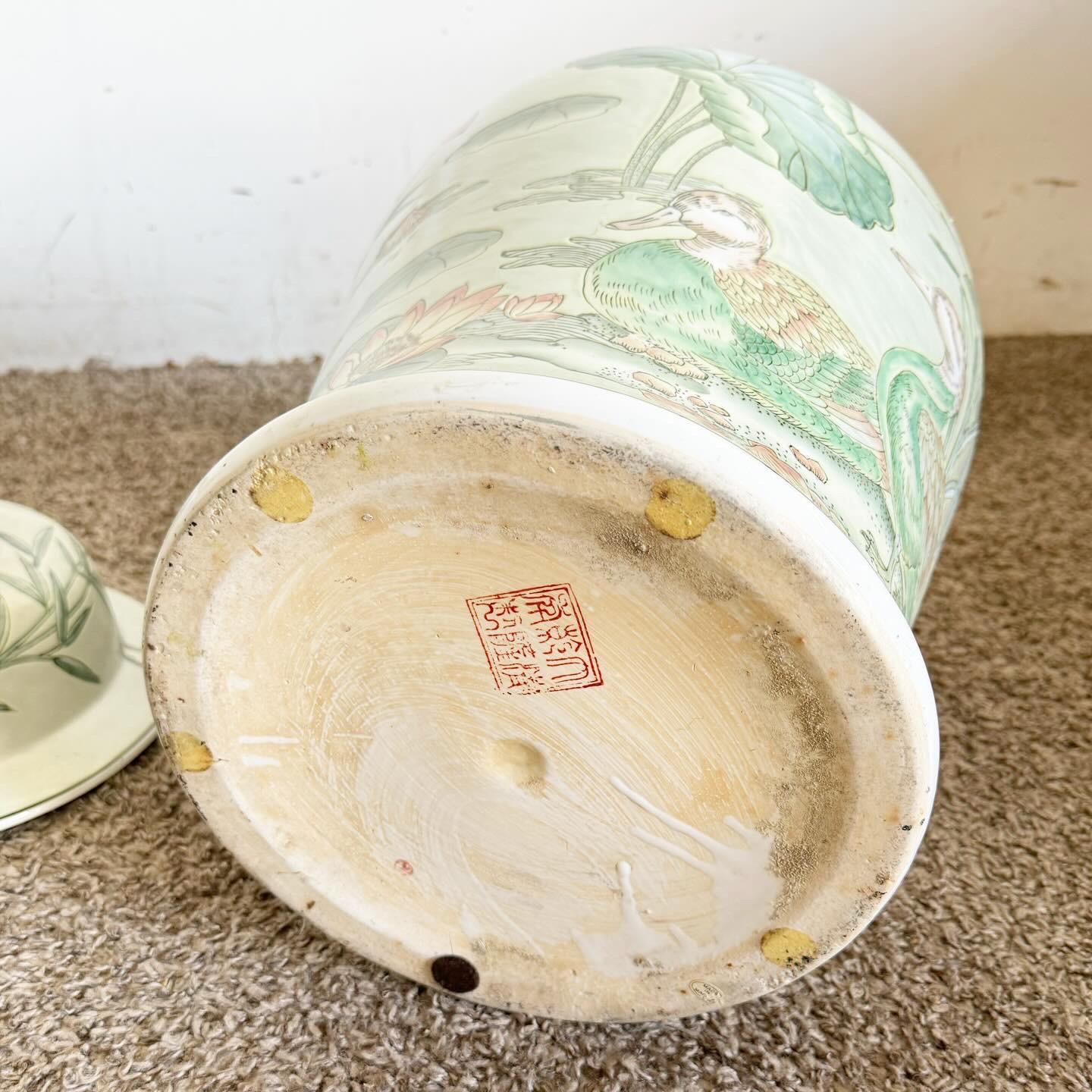Chinesisches großes Ingwerglas/Vase mit Foo Dog-Deckel, Groß im Zustand „Gut“ im Angebot in Delray Beach, FL