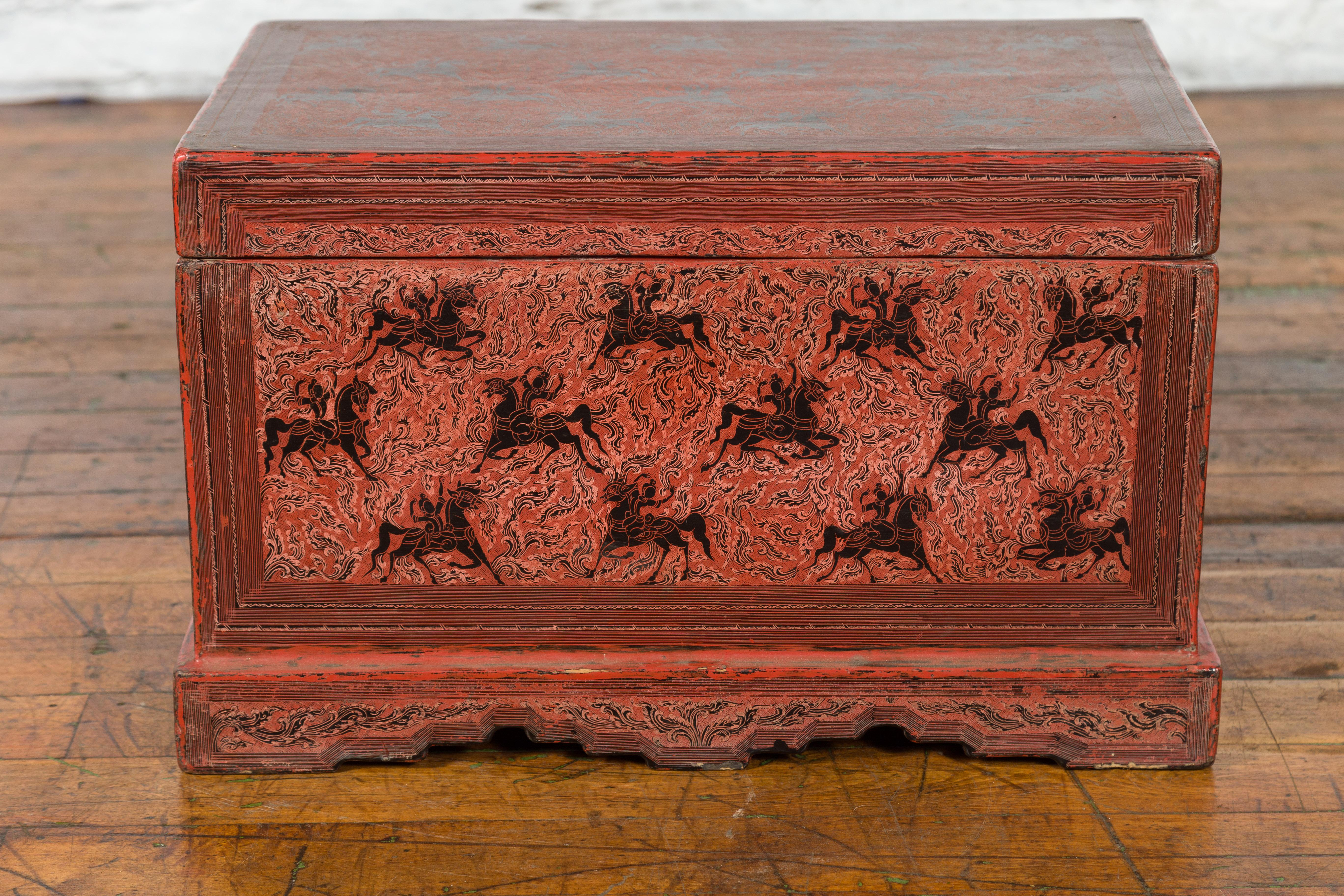 Chinese Late 19th Century Red Trunk with Black Hand-Painted Riders on Horses For Sale 6
