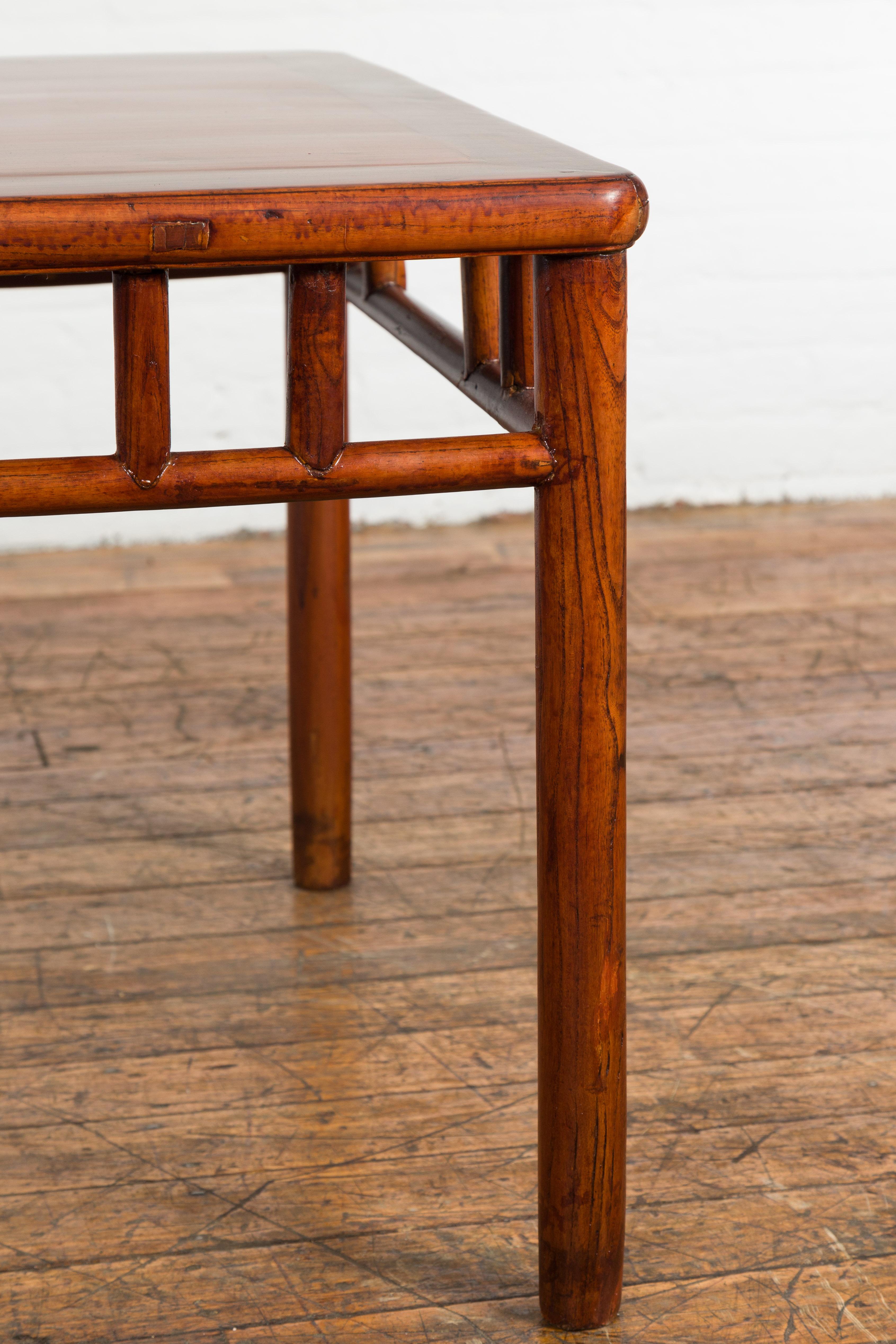 Wood Late Qing Dynasty 1900s Table with Open Apron and Pillar Strut Motifs For Sale