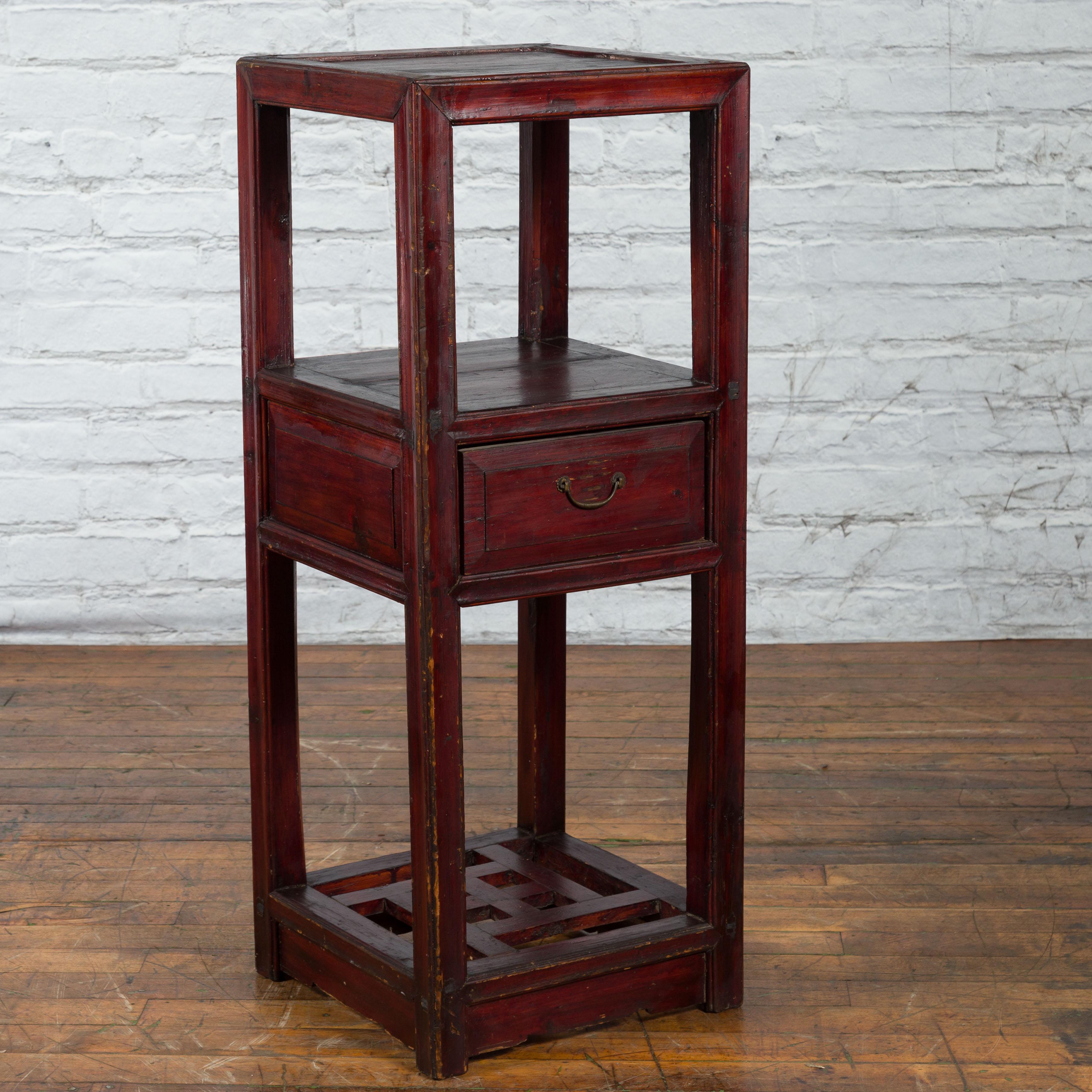 Chinese Late Qing Dynasty 1900s Tiered Table with Drawer and Fretwork Shelf For Sale 5