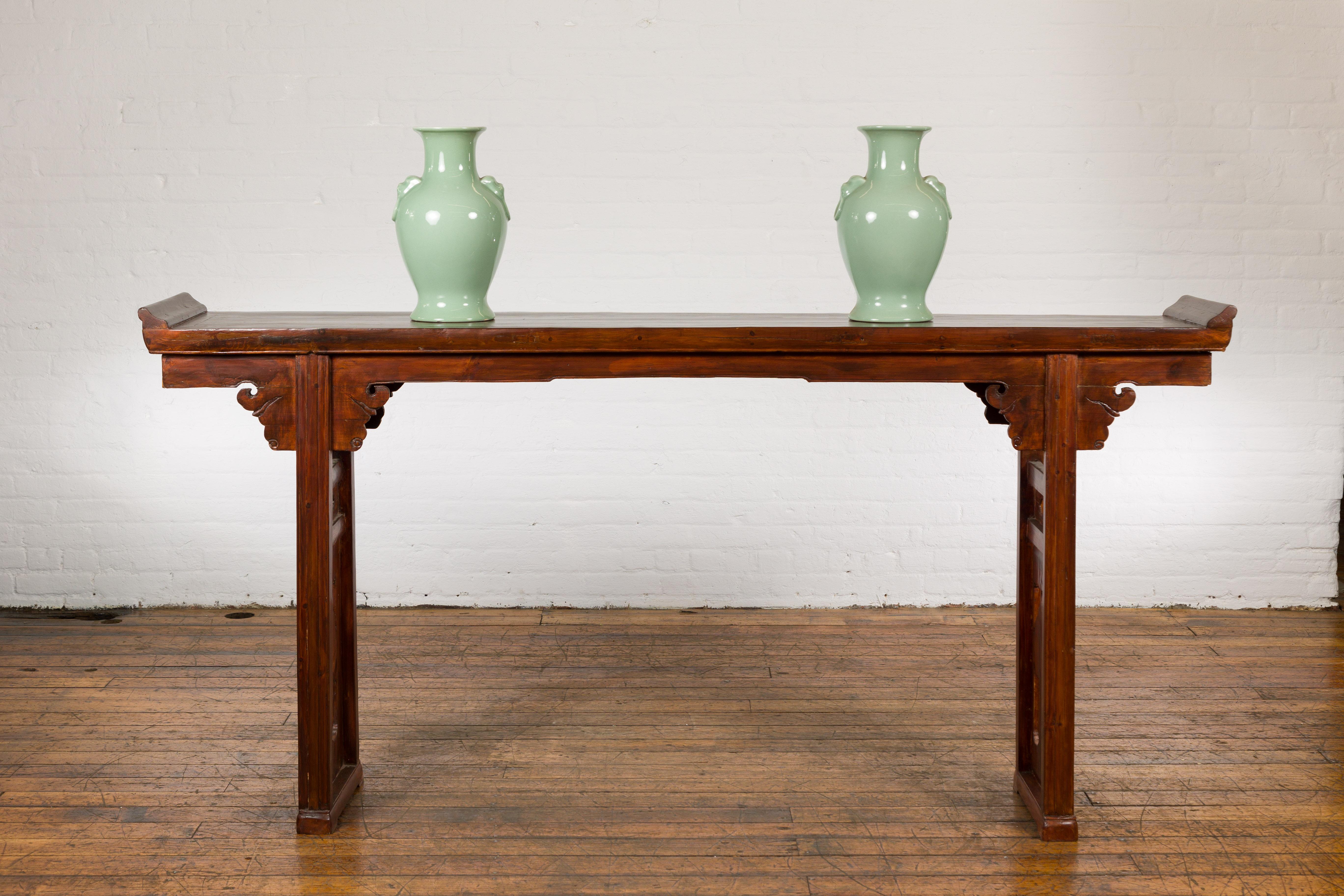 Carved Chinese Late Qing Dynasty Altar Console Table with Lateral Pierced Tree Motifs For Sale