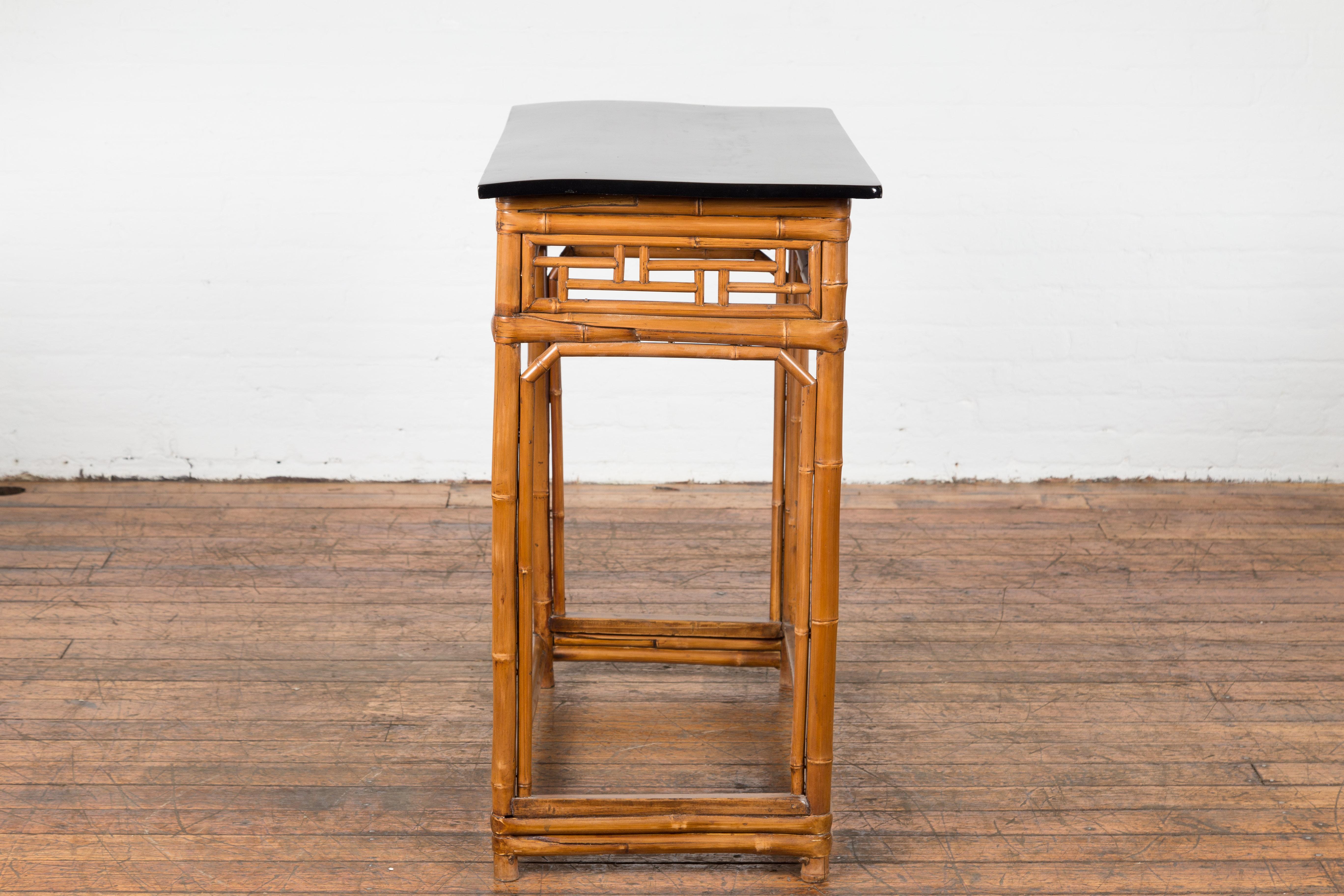 Chinese Late Qing Dynasty Bamboo Console Table with Black Lacquered Top For Sale 11