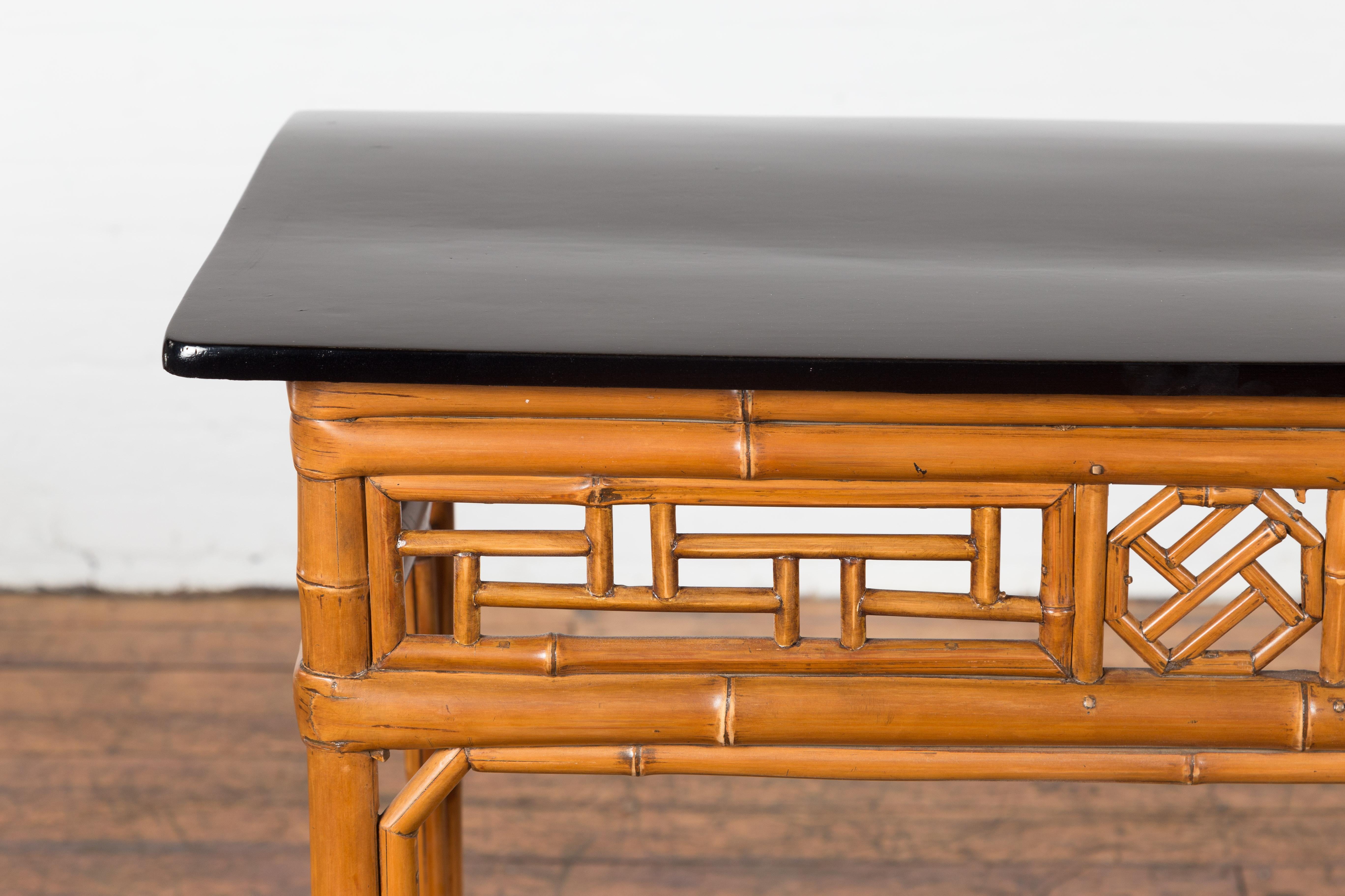 Chinese Late Qing Dynasty Bamboo Console Table with Black Lacquered Top For Sale 2