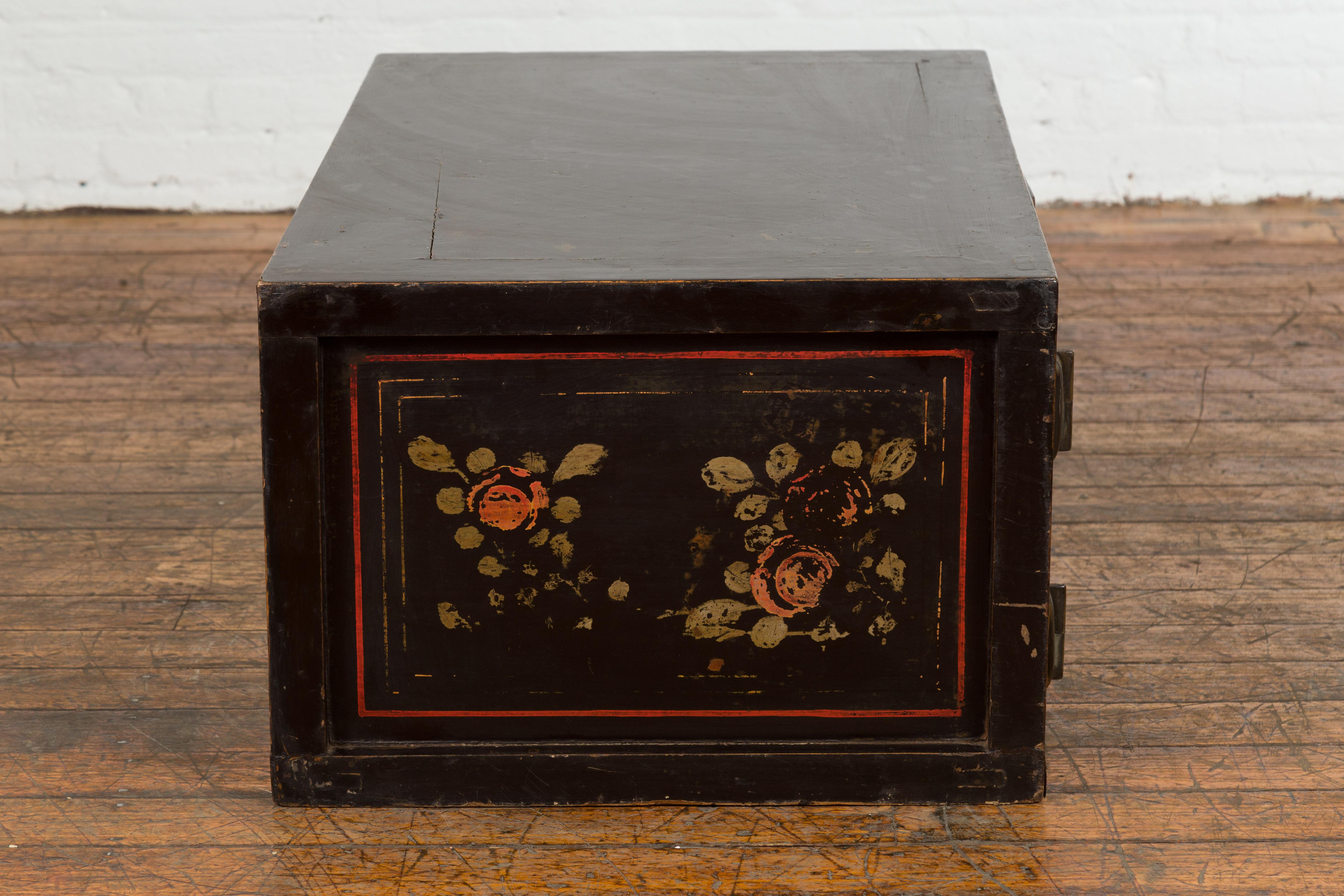 Chinese Late Qing Dynasty Dark Lacquer Low Cabinet with Architecture Motifs For Sale 10