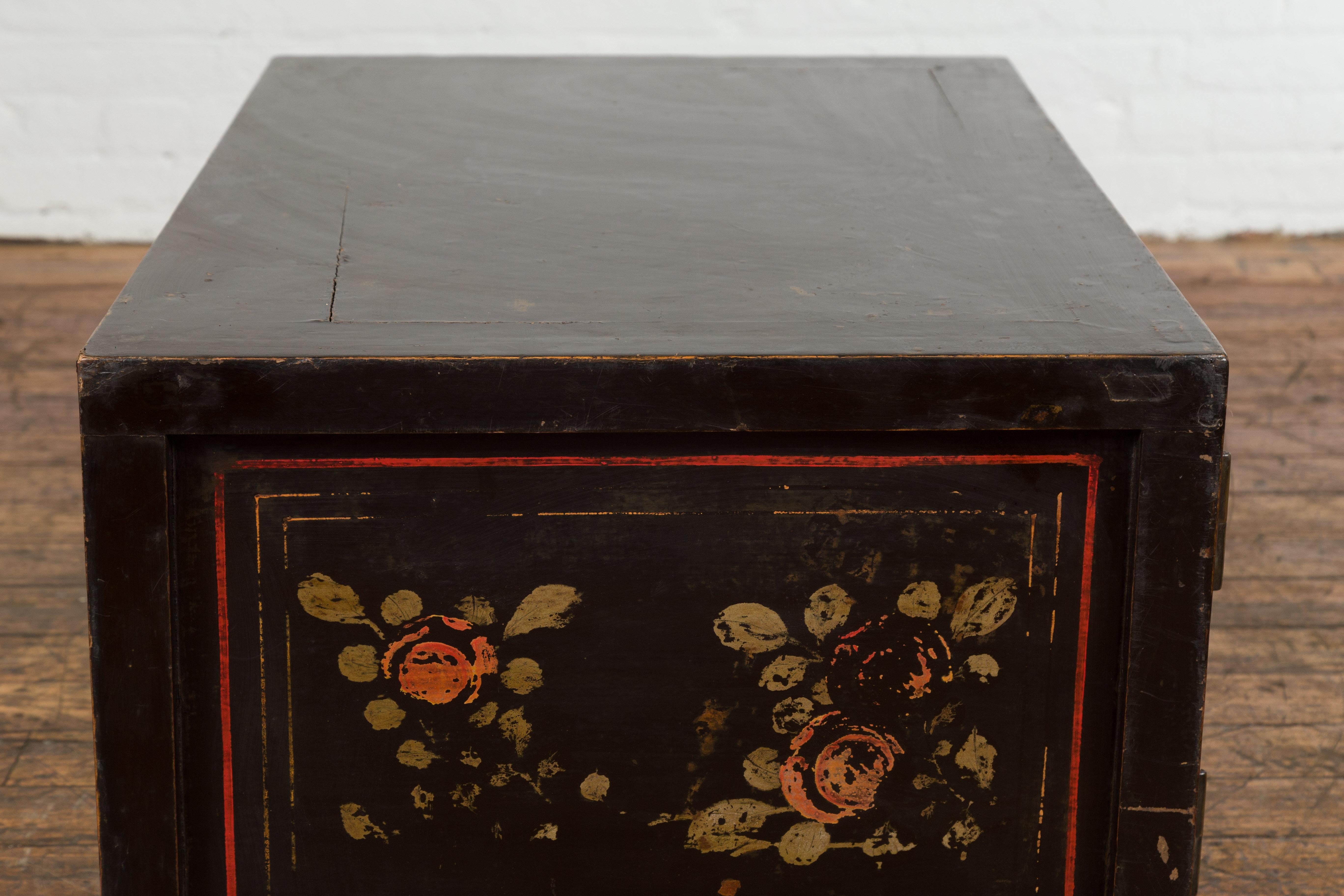 Chinese Late Qing Dynasty Dark Lacquer Low Cabinet with Architecture Motifs For Sale 11