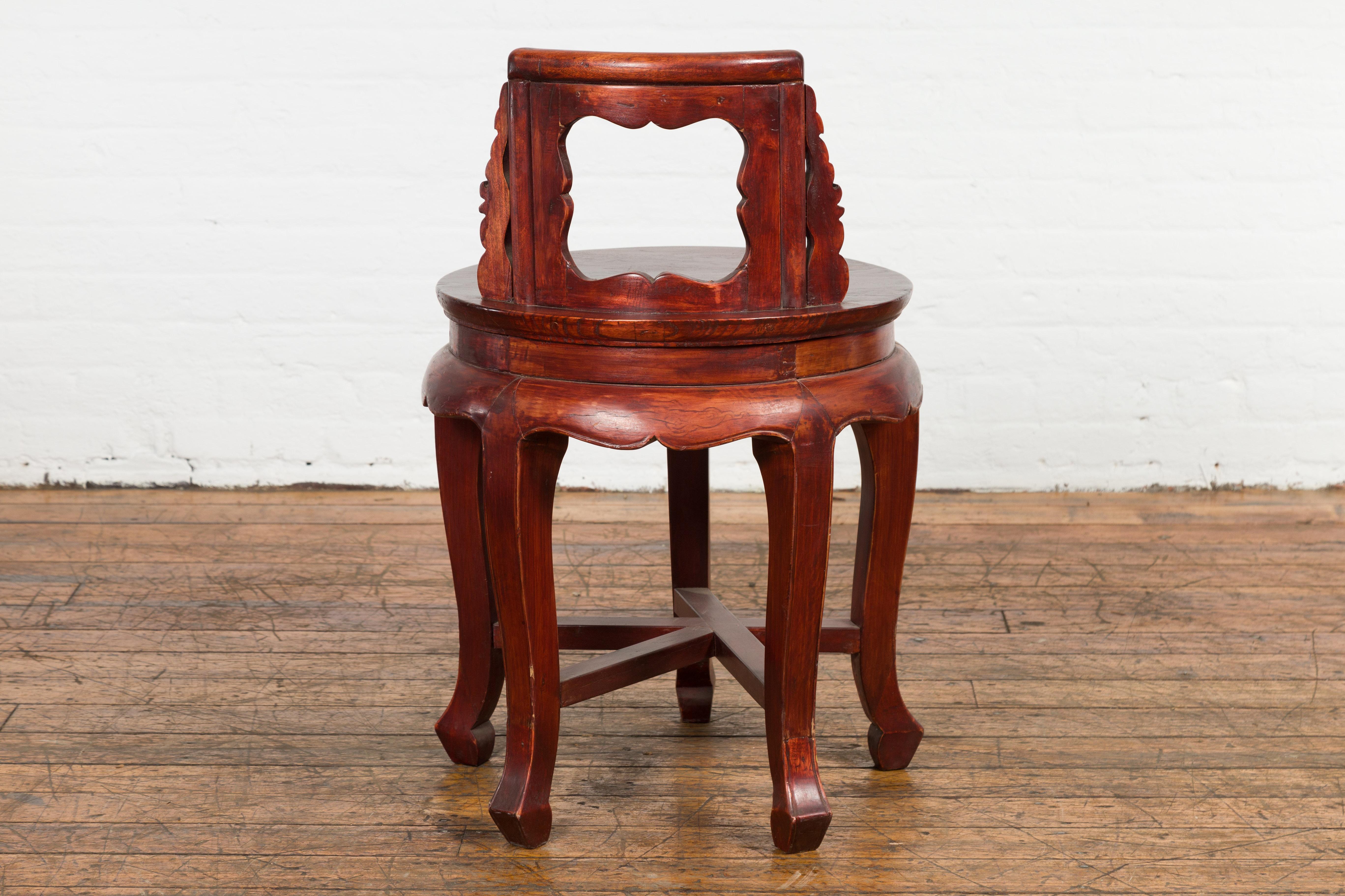 Chinese Late Qing Dynasty Diminutive Chair with Carved Back and Curving Legs For Sale 10