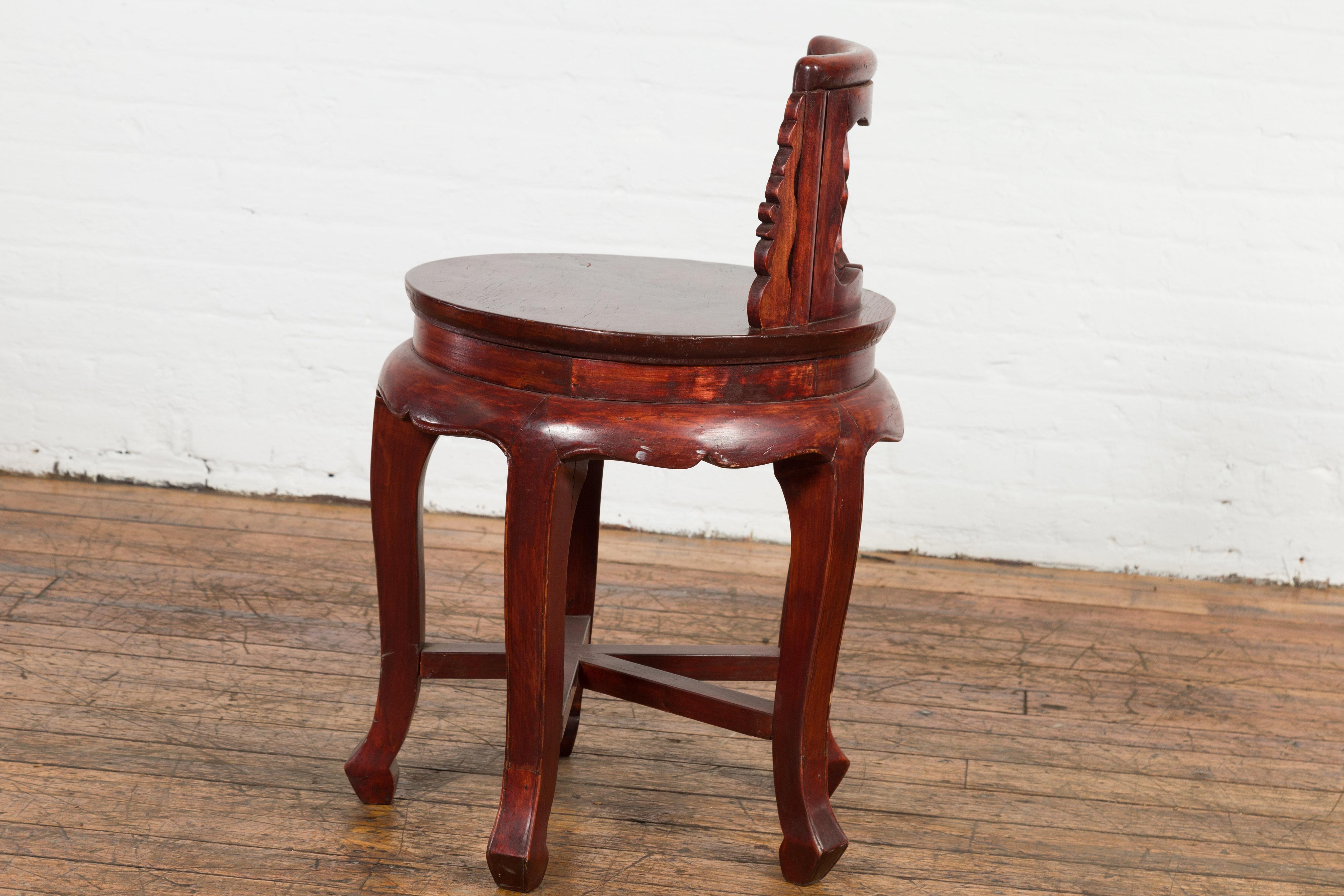 Chinese Late Qing Dynasty Diminutive Chair with Carved Back and Curving Legs For Sale 11