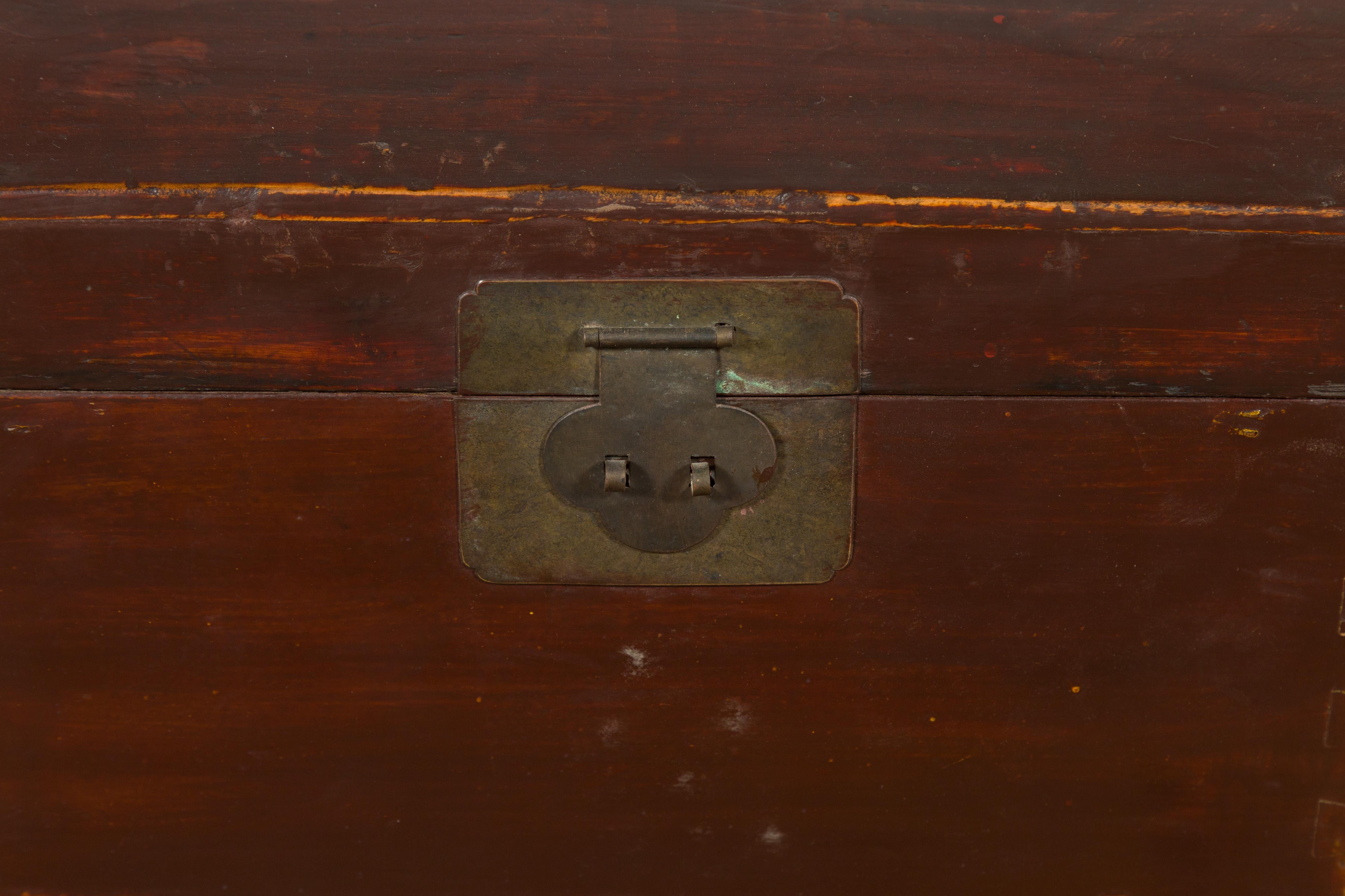 Chinese Late Qing Dynasty Document Box with Brass Lock and Carrying Handles For Sale 2