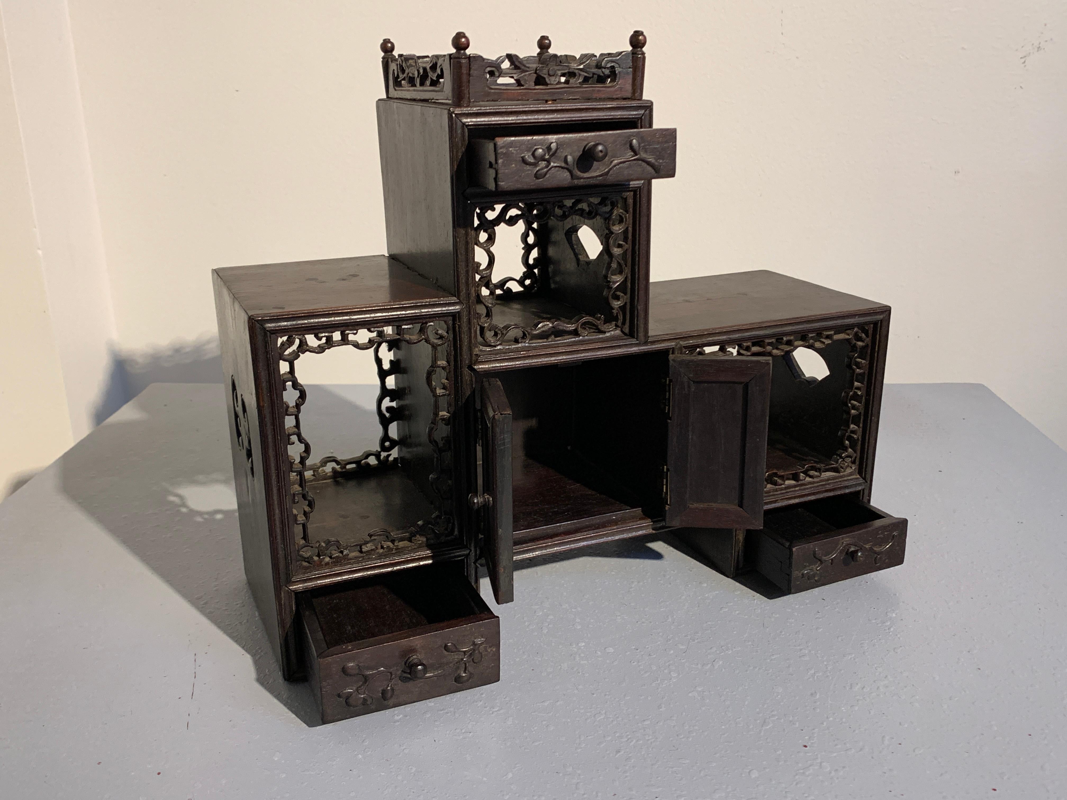 19th Century Chinese Late Qing Dynasty Hardwood Miniature Display Cabinet, Doubaoge