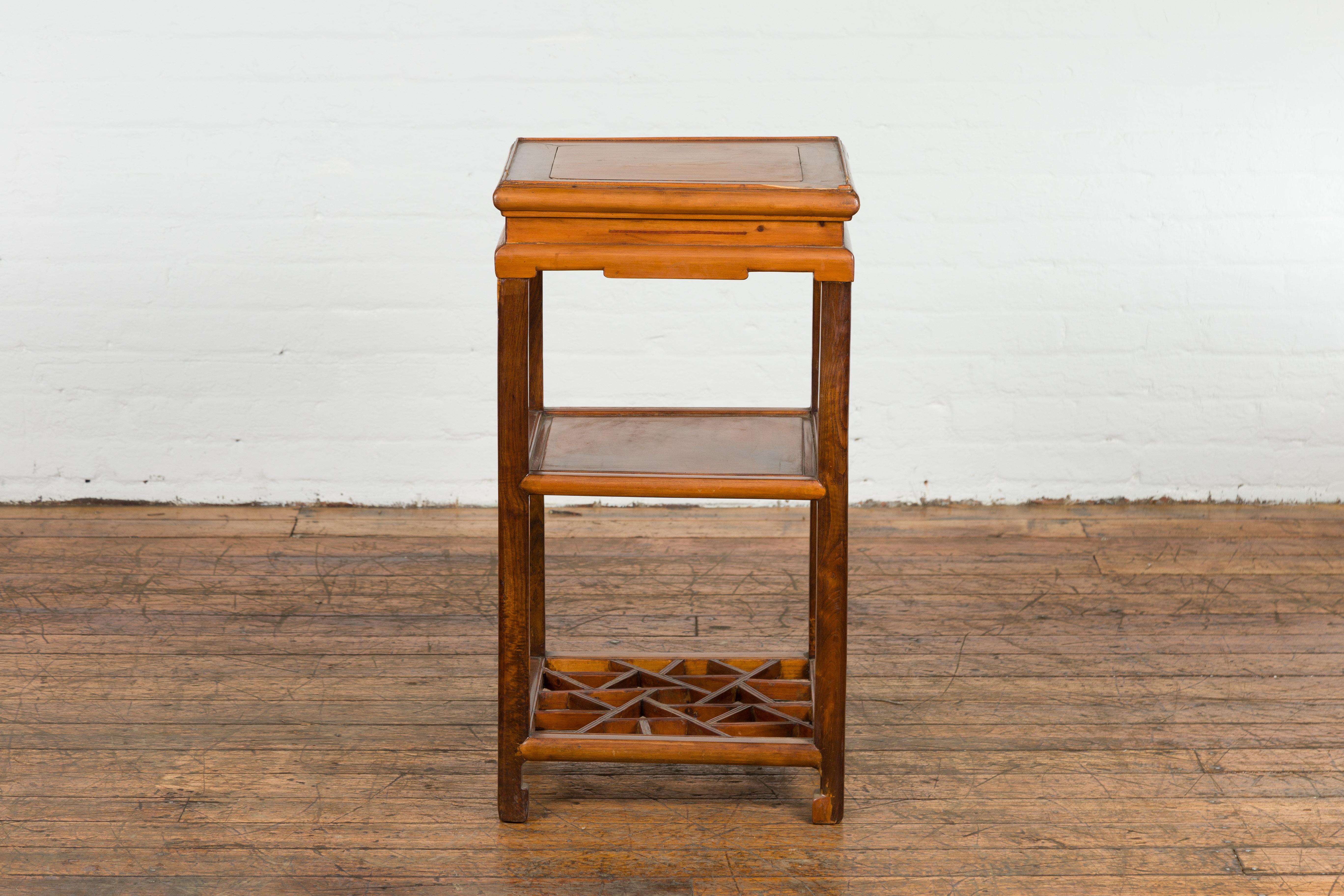Late Qing Dynasty Side Table with Low Geometric Style Shelf For Sale 7