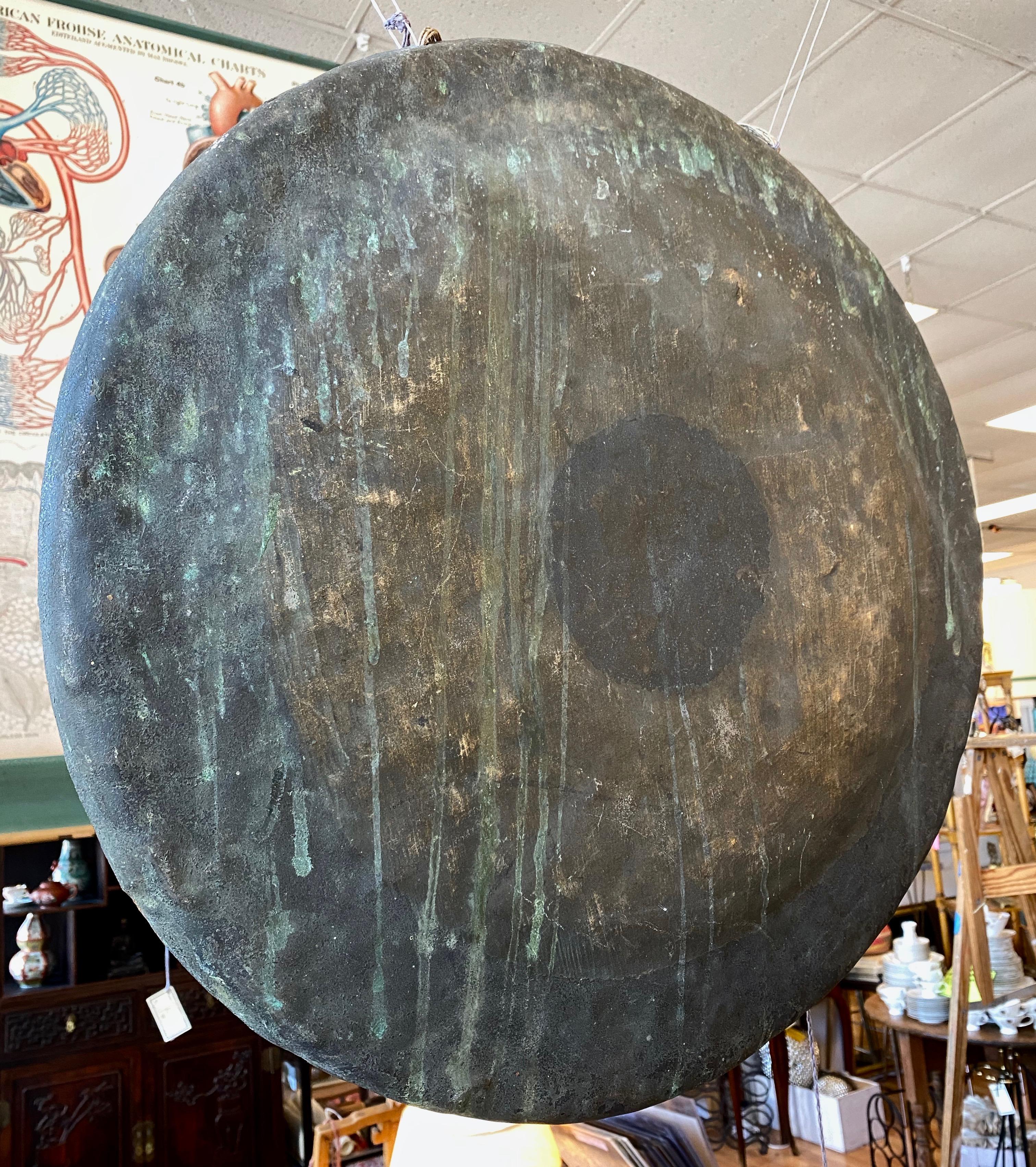 Chinese Late Qing Dynasty Large Brass Gong with Carved Giltwood Support, c. 1900 7
