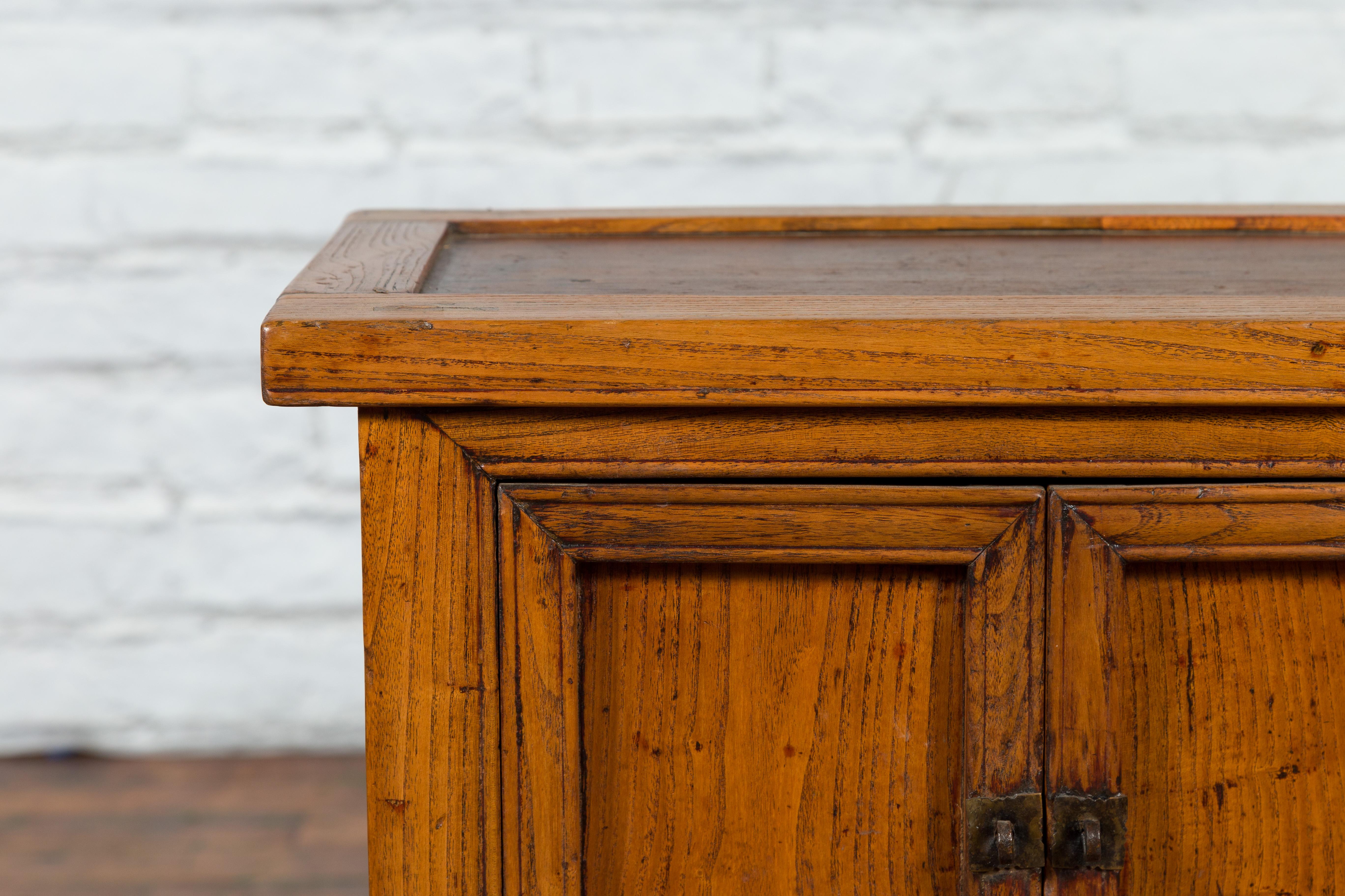 Chinese Late Qing Dynasty Period Bedside Wooden Cabinet with Two Small Doors For Sale 7