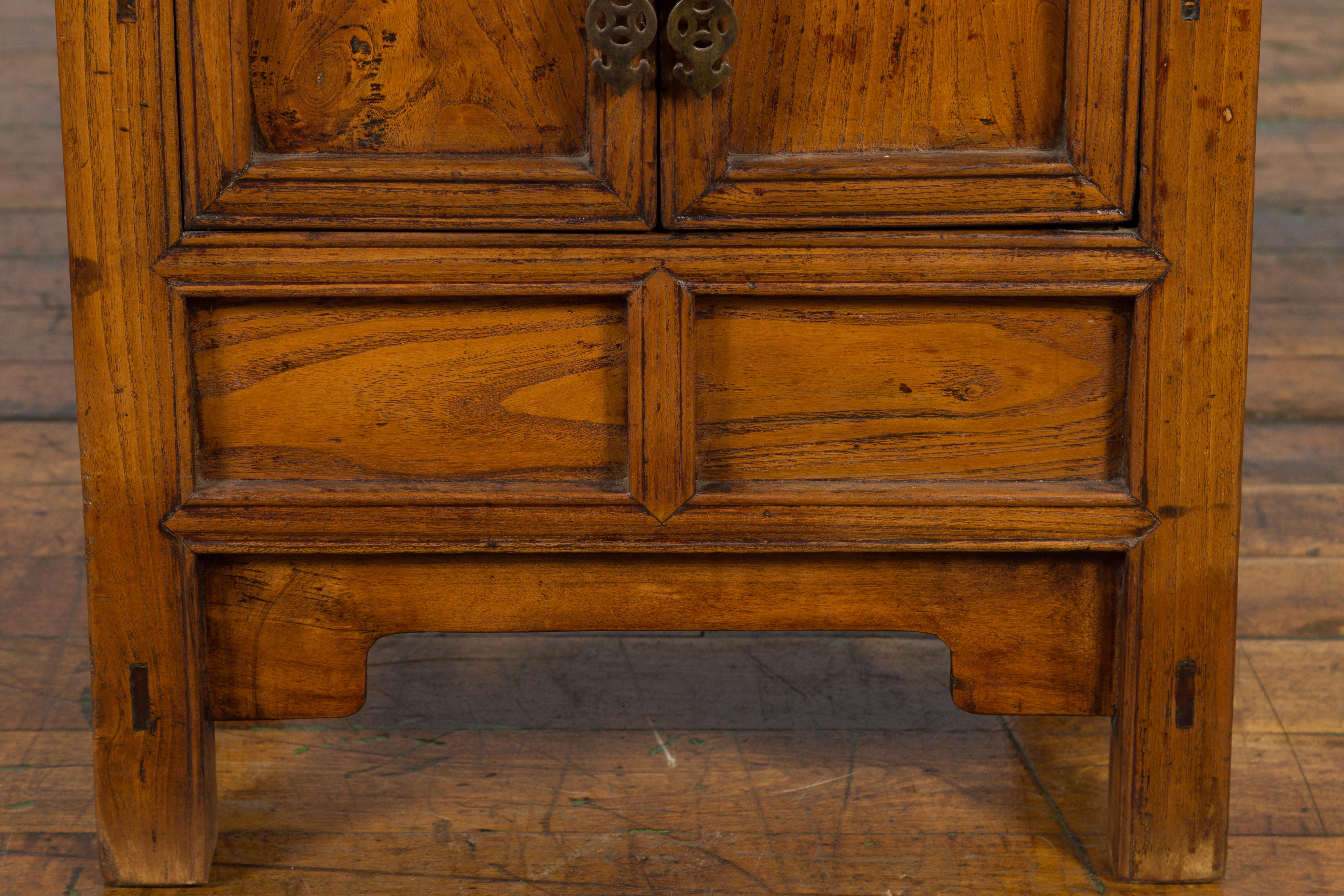 Chinese Late Qing Dynasty Period Bedside Wooden Cabinet with Two Small Doors For Sale 10