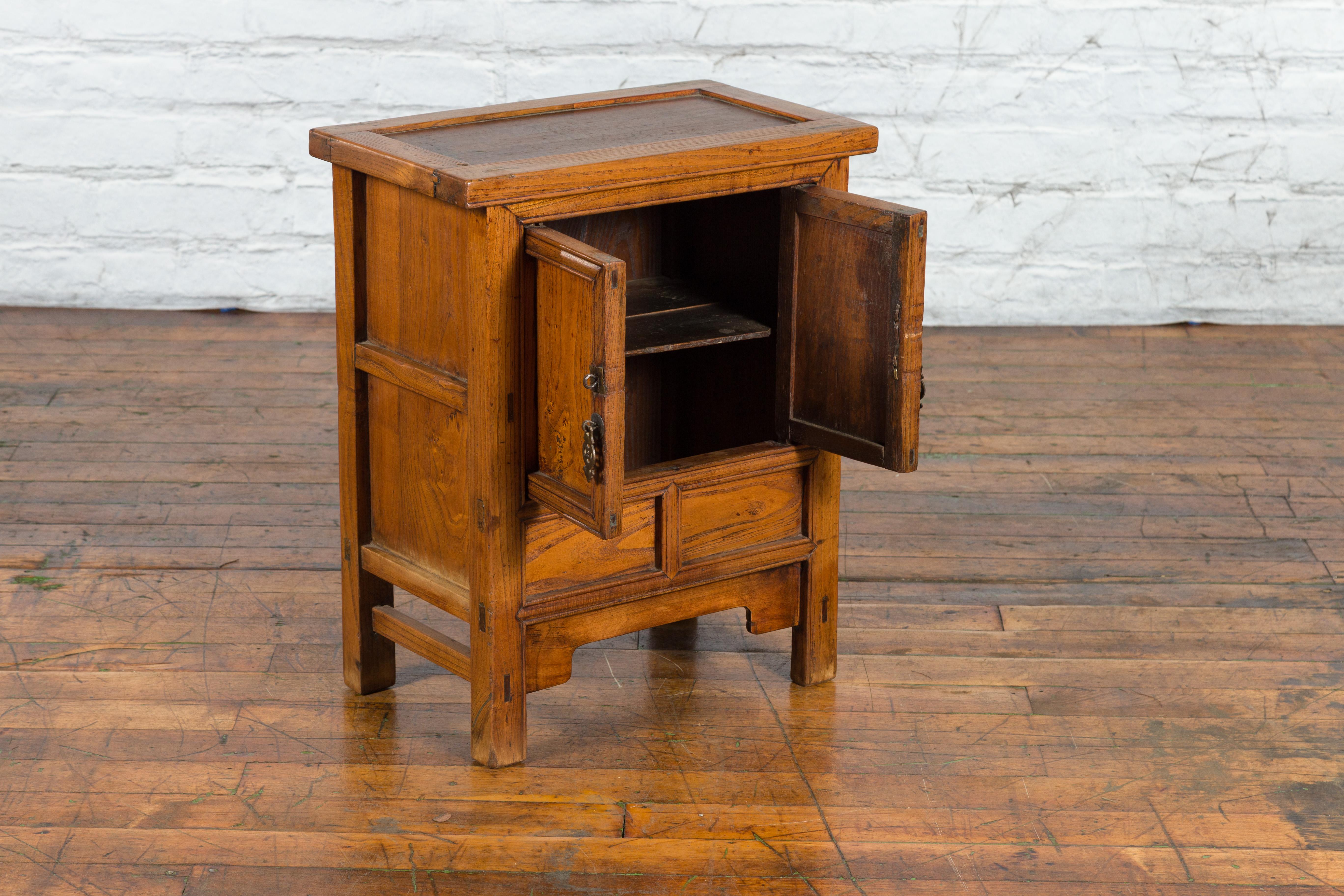 Chinese Late Qing Dynasty Period Bedside Wooden Cabinet with Two Small Doors For Sale 1