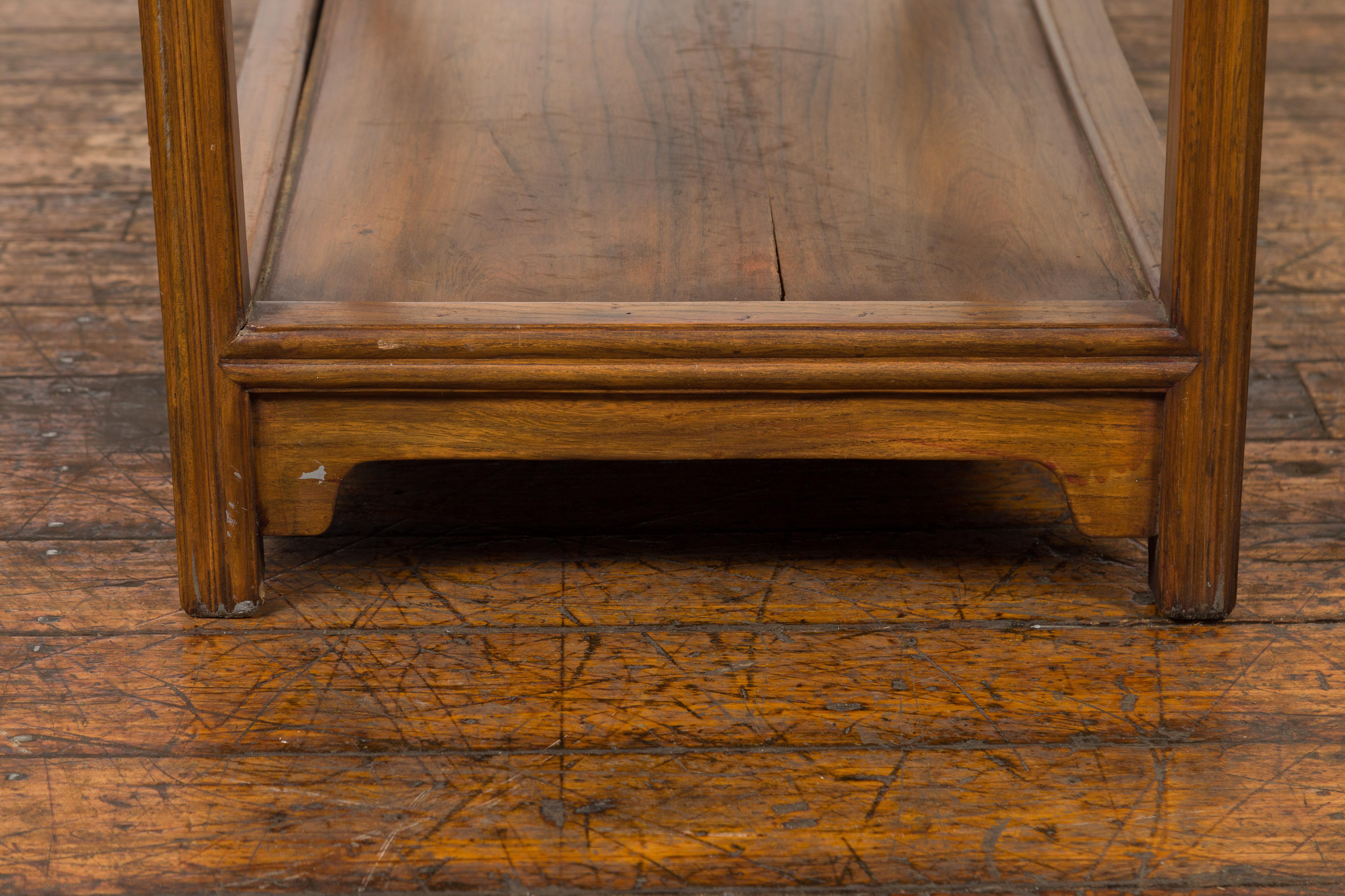 Chinese Late Qing Dynasty Period Bookshelf with Classic Design and Drawers For Sale 13