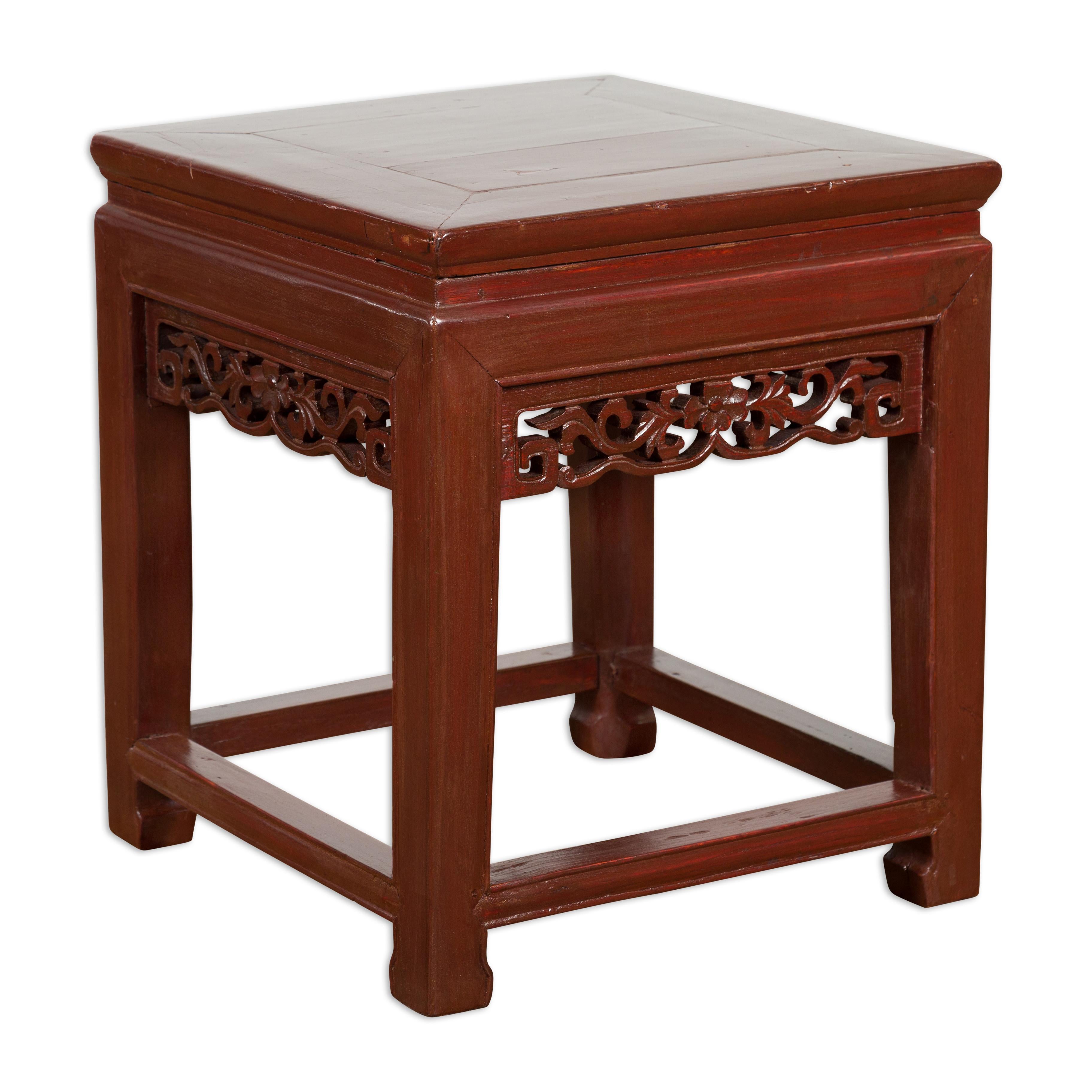 Chinese Late Qing Dynasty Period Red Lacquer Carved Side Table or Stool For Sale 13