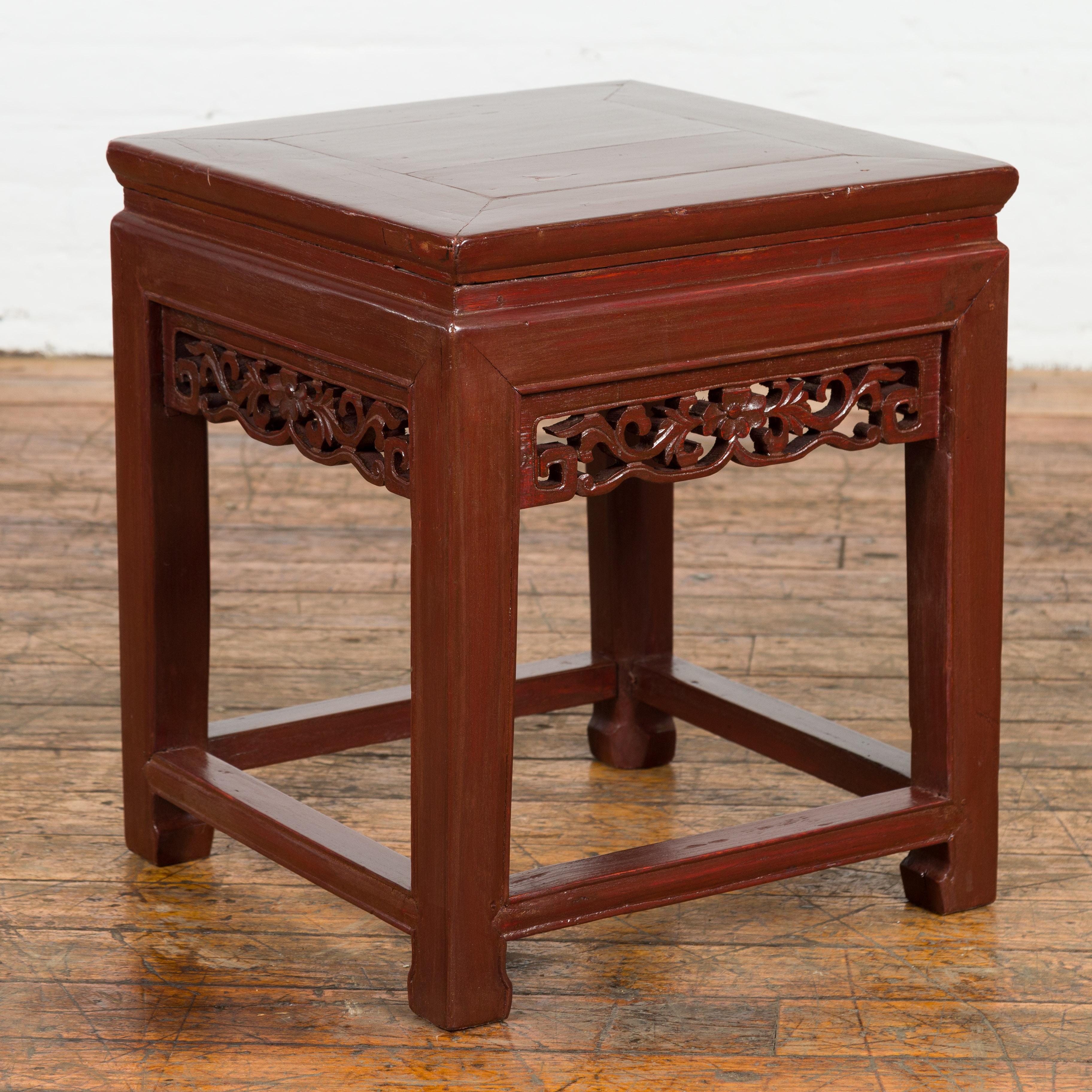 Chinese Late Qing Dynasty Period Red Lacquer Carved Side Table or Stool In Good Condition For Sale In Yonkers, NY