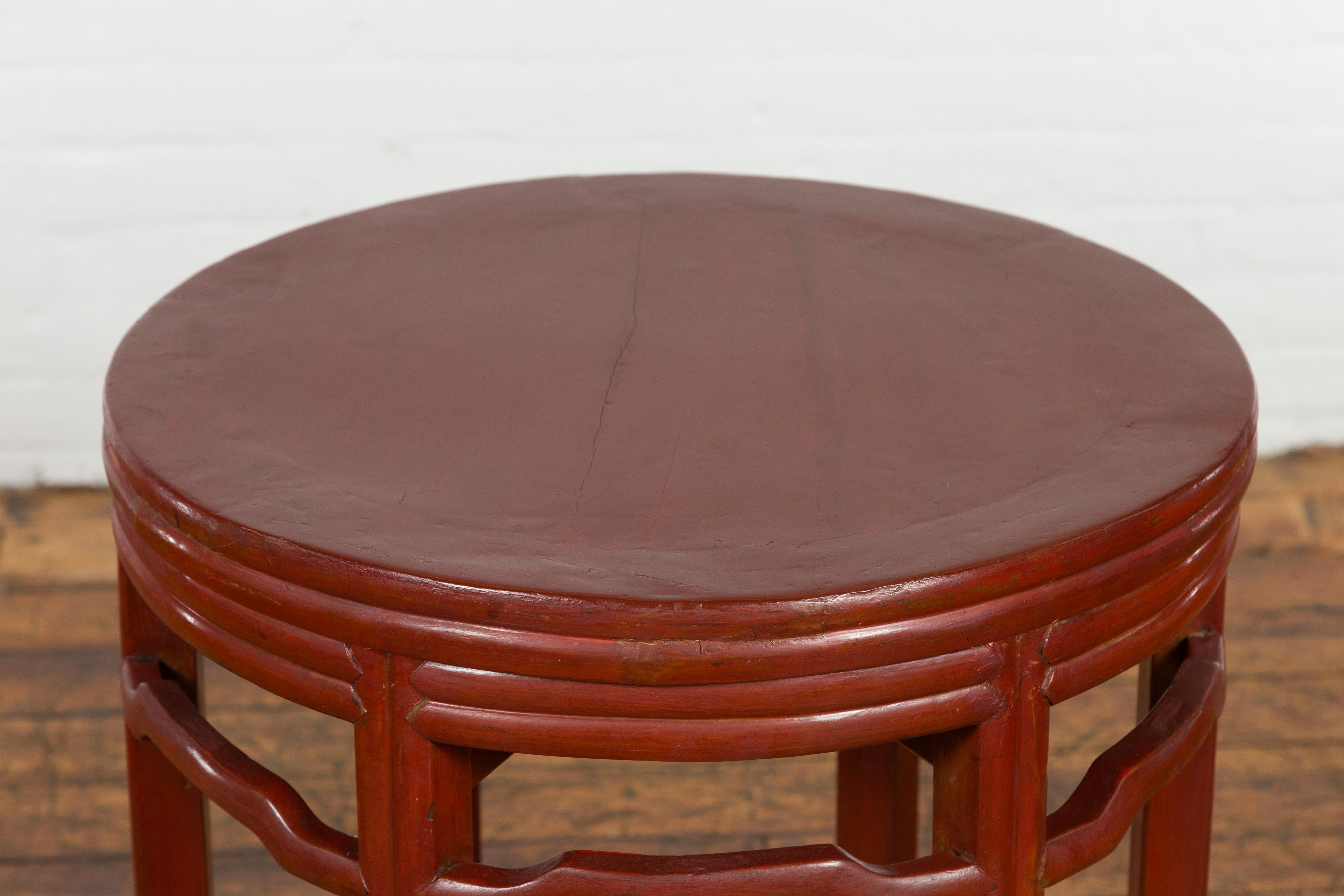 20th Century Chinese Late Qing Dynasty Period Red Lacquer Round Top Pedestal Flower Stand For Sale