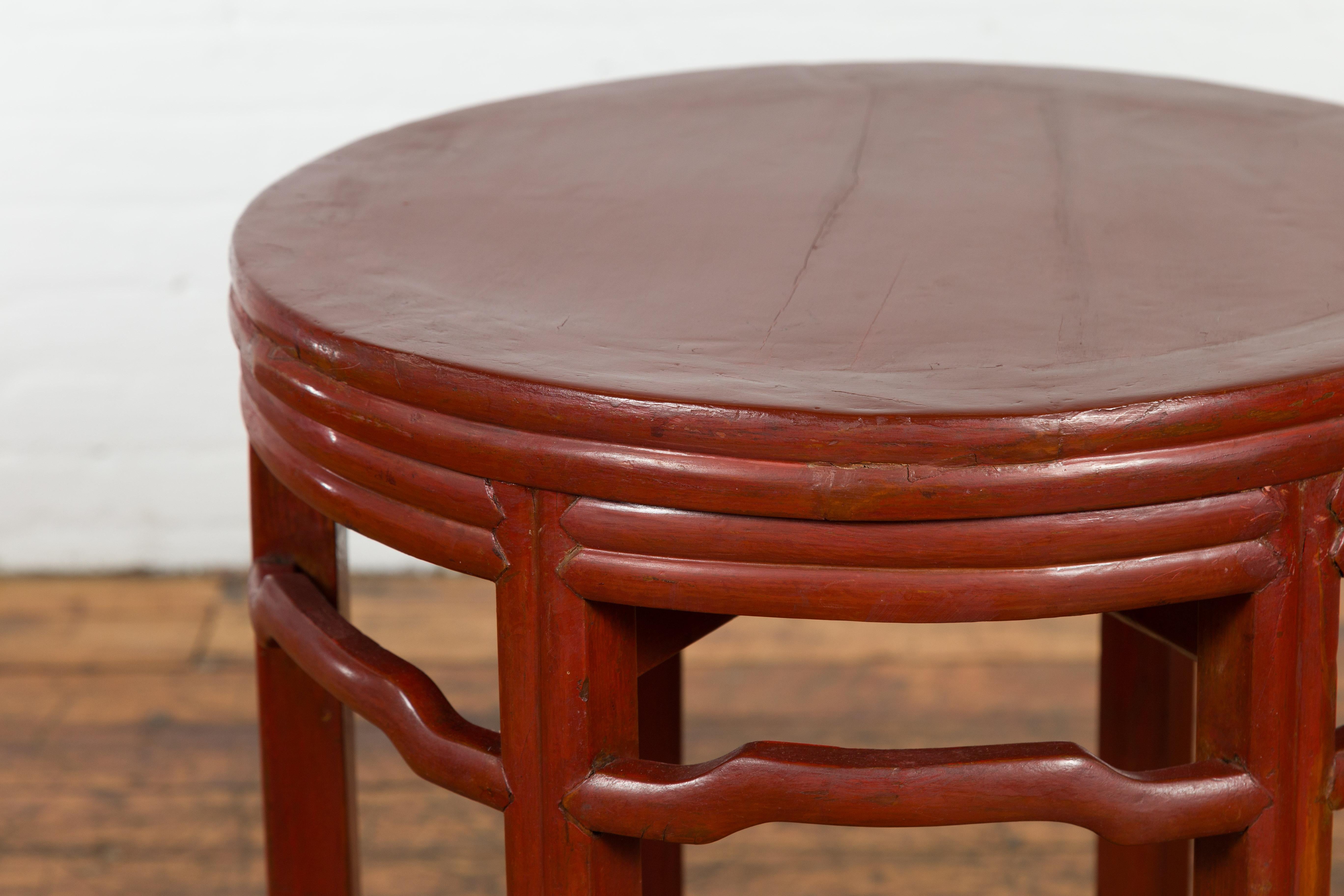 Wood Chinese Late Qing Dynasty Period Red Lacquer Round Top Pedestal Flower Stand For Sale