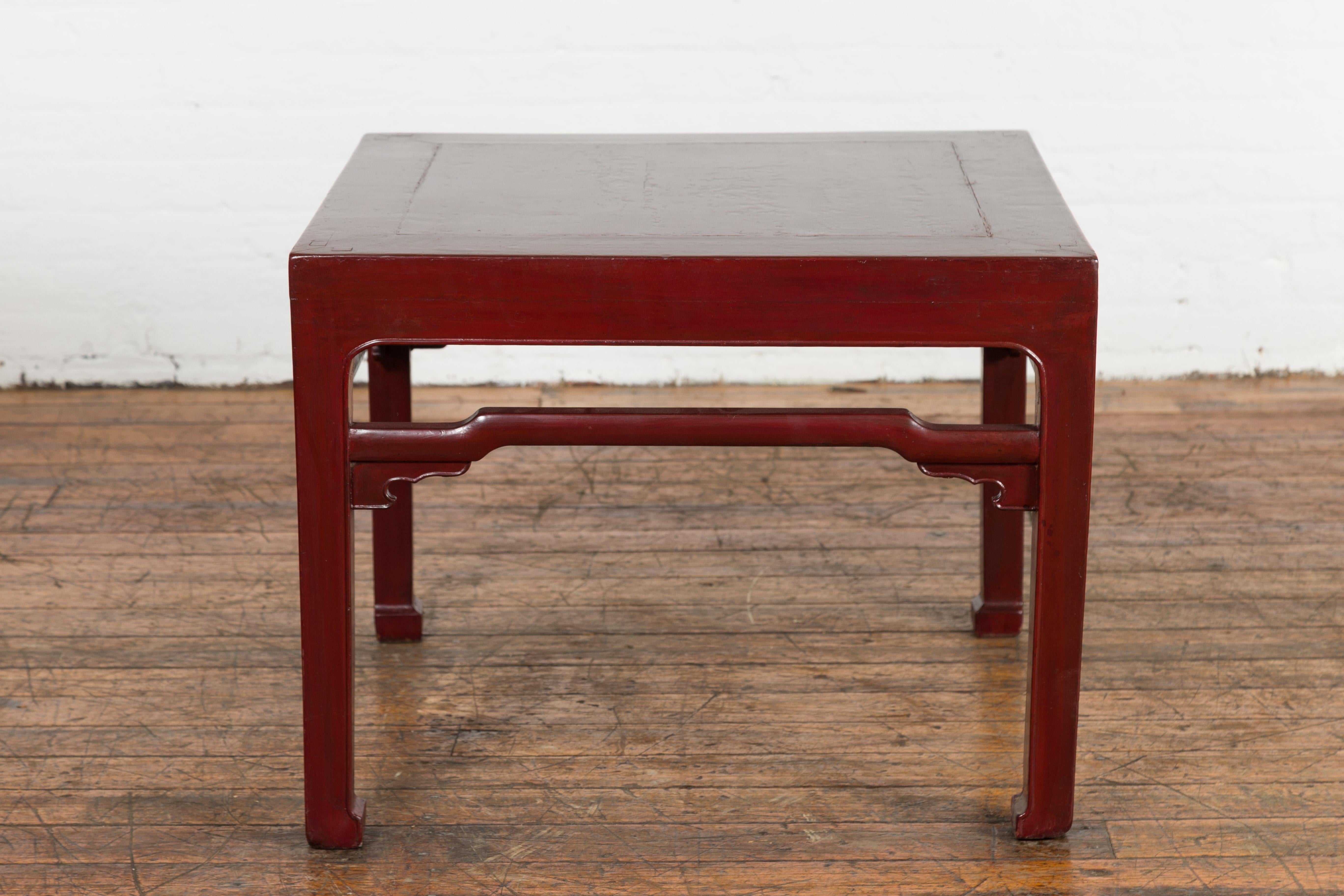 Chinese Late Qing Dynasty Period Red Lacquered Low Table with Horsehoof Feet For Sale 6