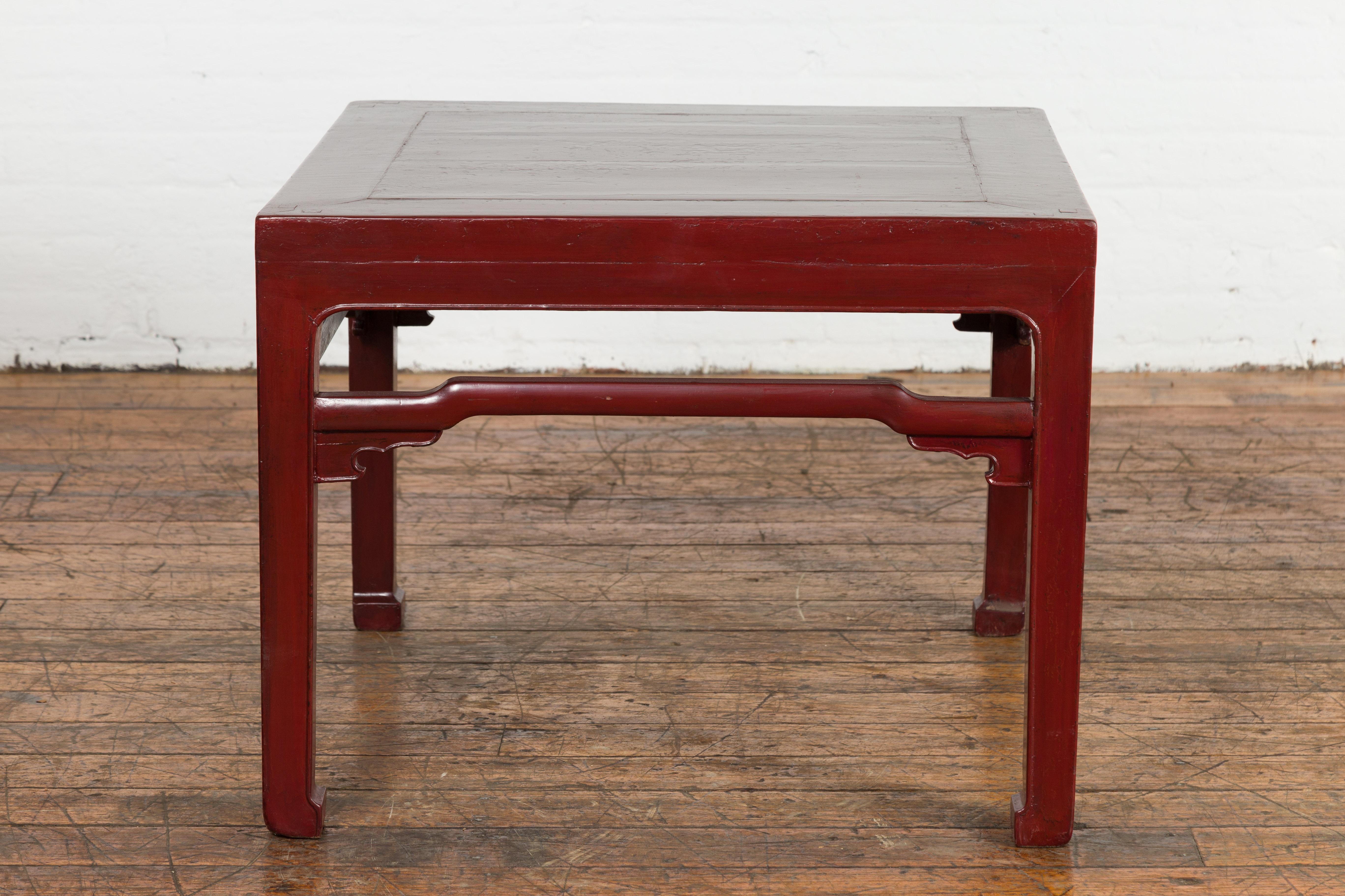 Chinese Late Qing Dynasty Period Red Lacquered Low Table with Horsehoof Feet For Sale 7