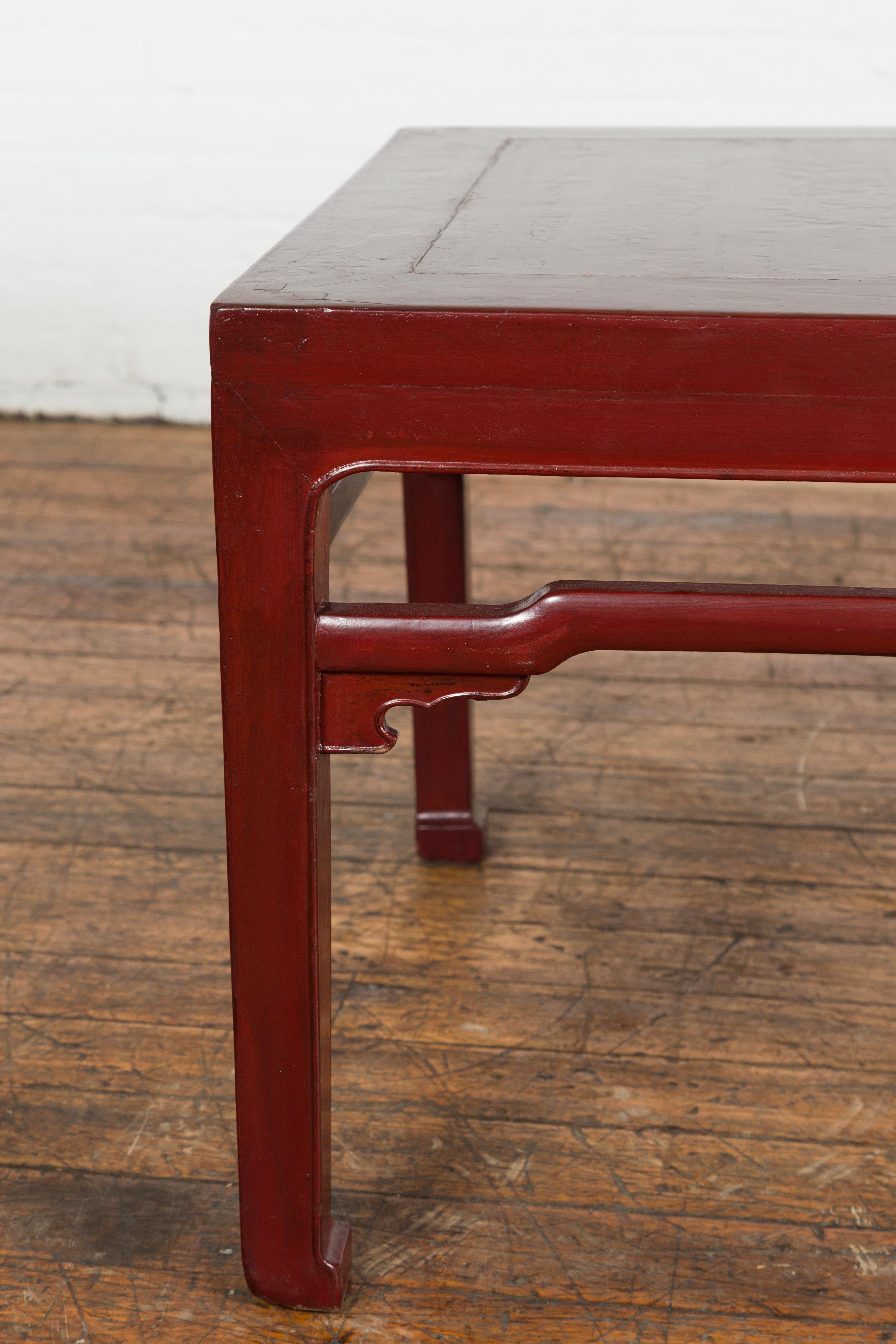 Chinese Late Qing Dynasty Period Red Lacquered Low Table with Horsehoof Feet For Sale 1