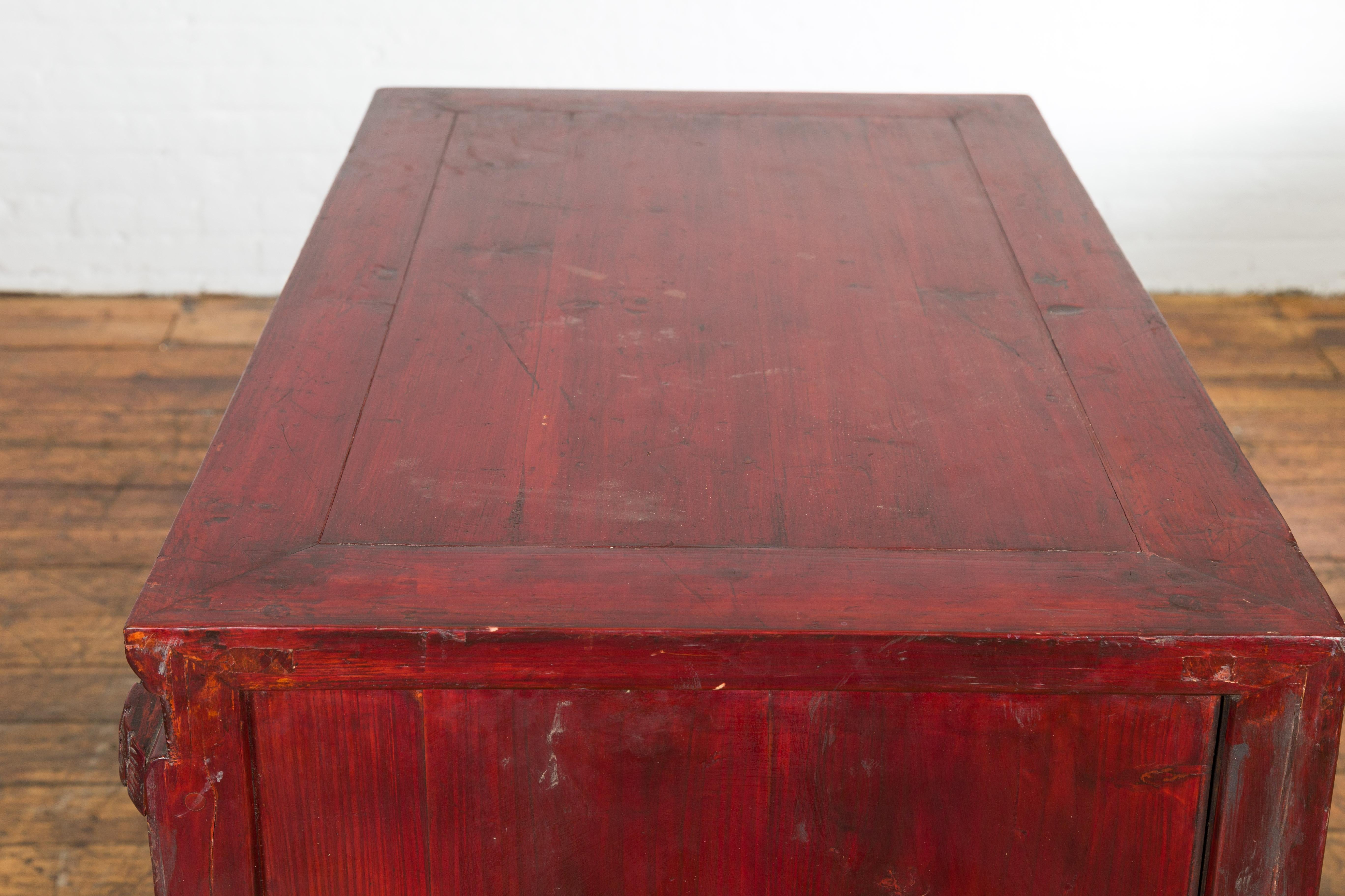 Chinese Late Qing Dynasty Red Lacquer Bedside Cabinet with Carved Décor For Sale 14