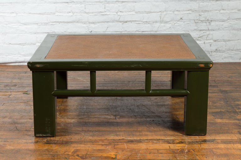 Lacquered Chinese Late Qing Green Lacquer Coffee Table with Straight Legs and Rattan Top For Sale