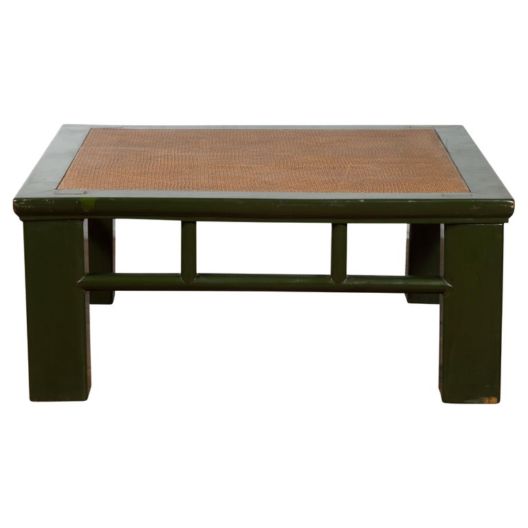 Chinese Late Qing Green Lacquer Coffee Table with Straight Legs and Rattan Top For Sale