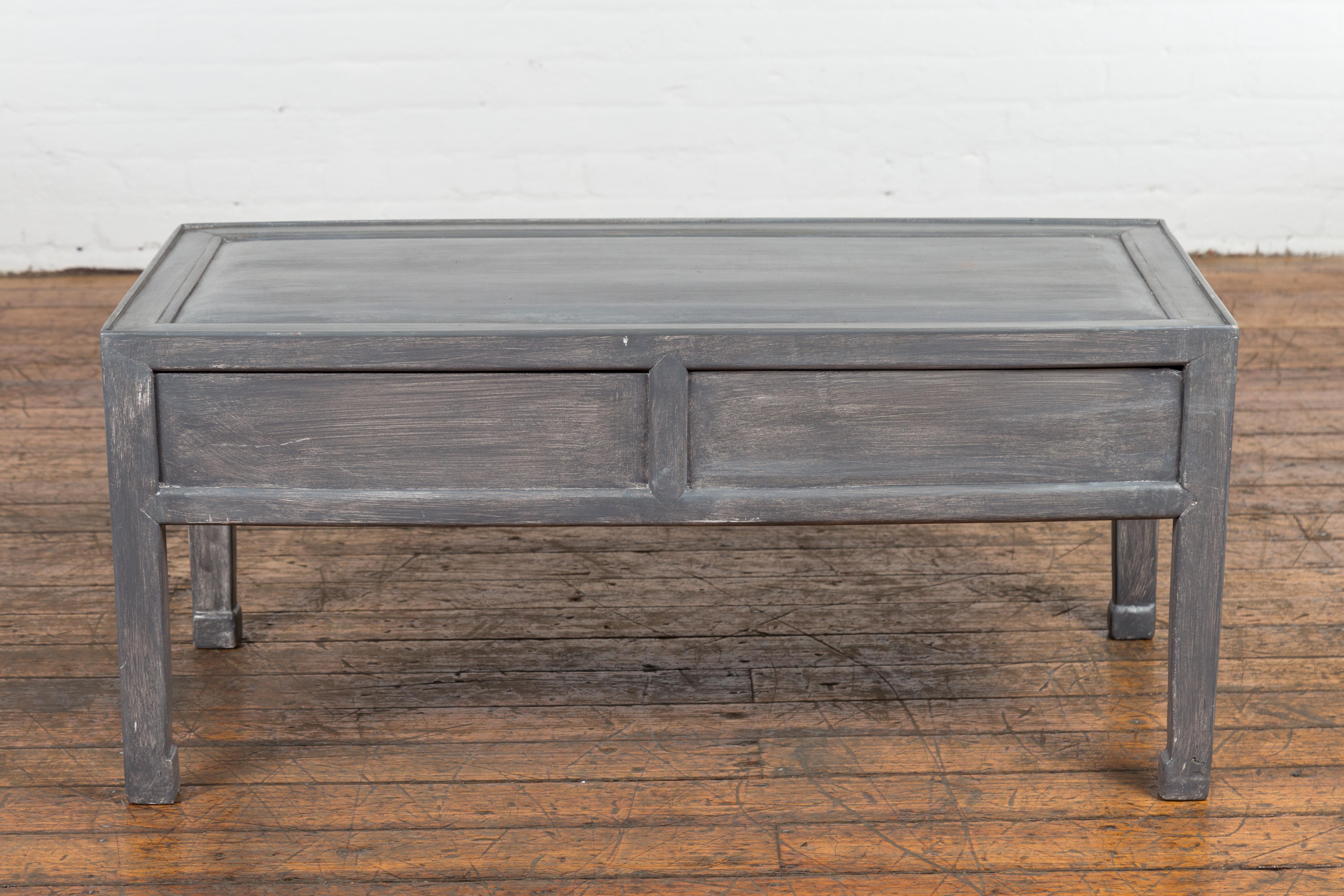 Chinese Late Qing Low Table with Two Drawers and Custom Grey Silver Lacquer For Sale 9