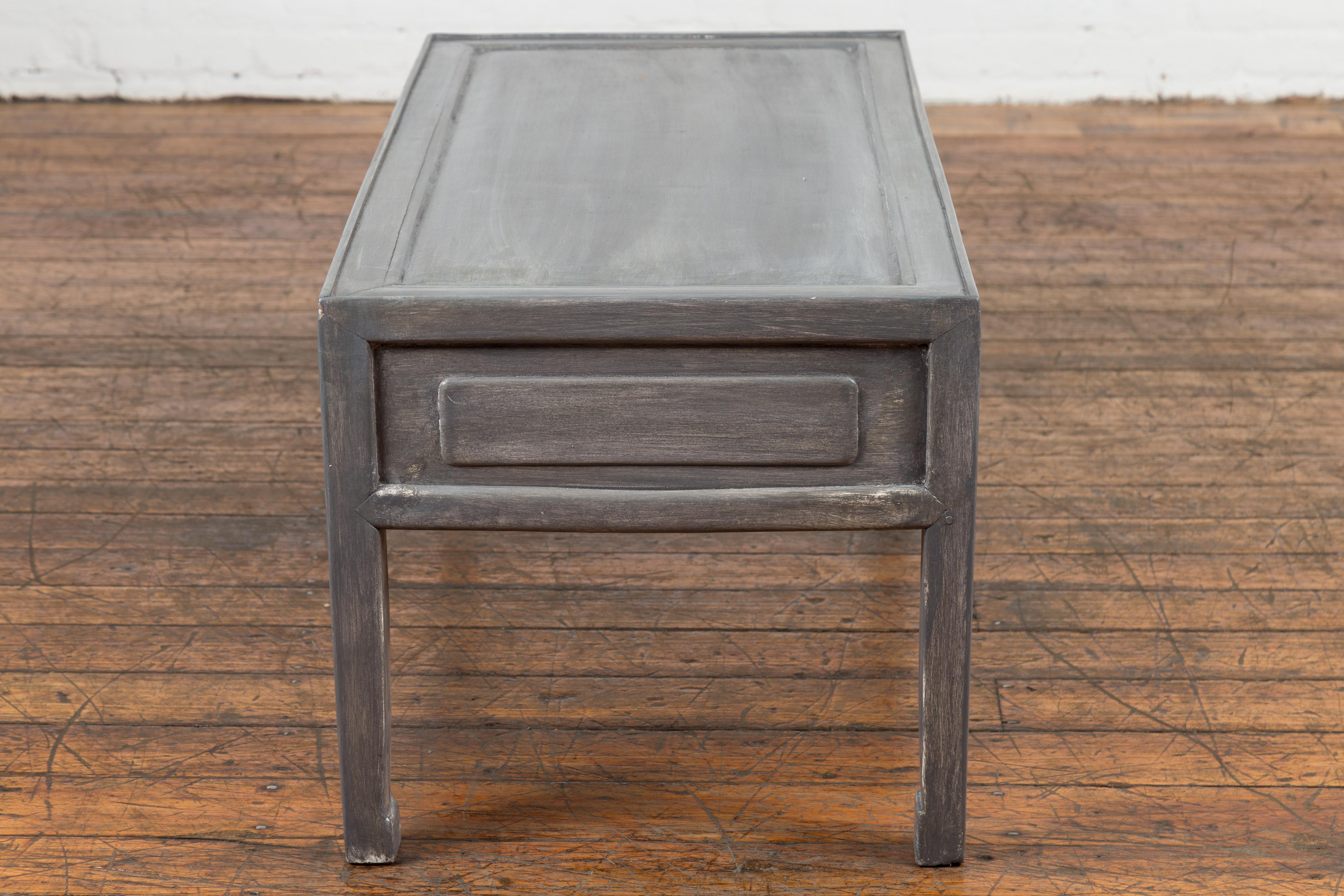 Chinese Late Qing Low Table with Two Drawers and Custom Grey Silver Lacquer For Sale 10