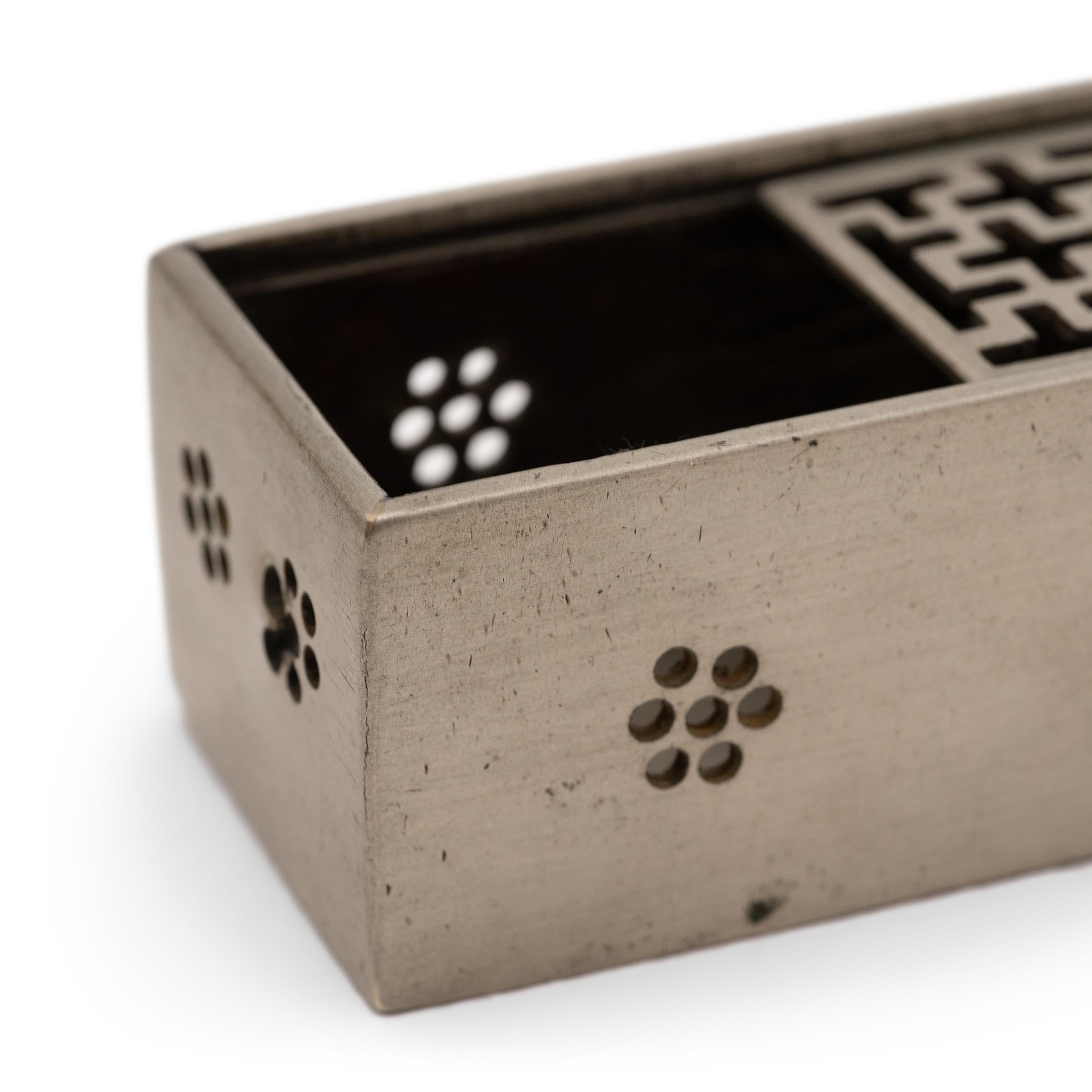 Chinese Lattice Top Incense Box, c. 1850 In Good Condition For Sale In Chicago, IL
