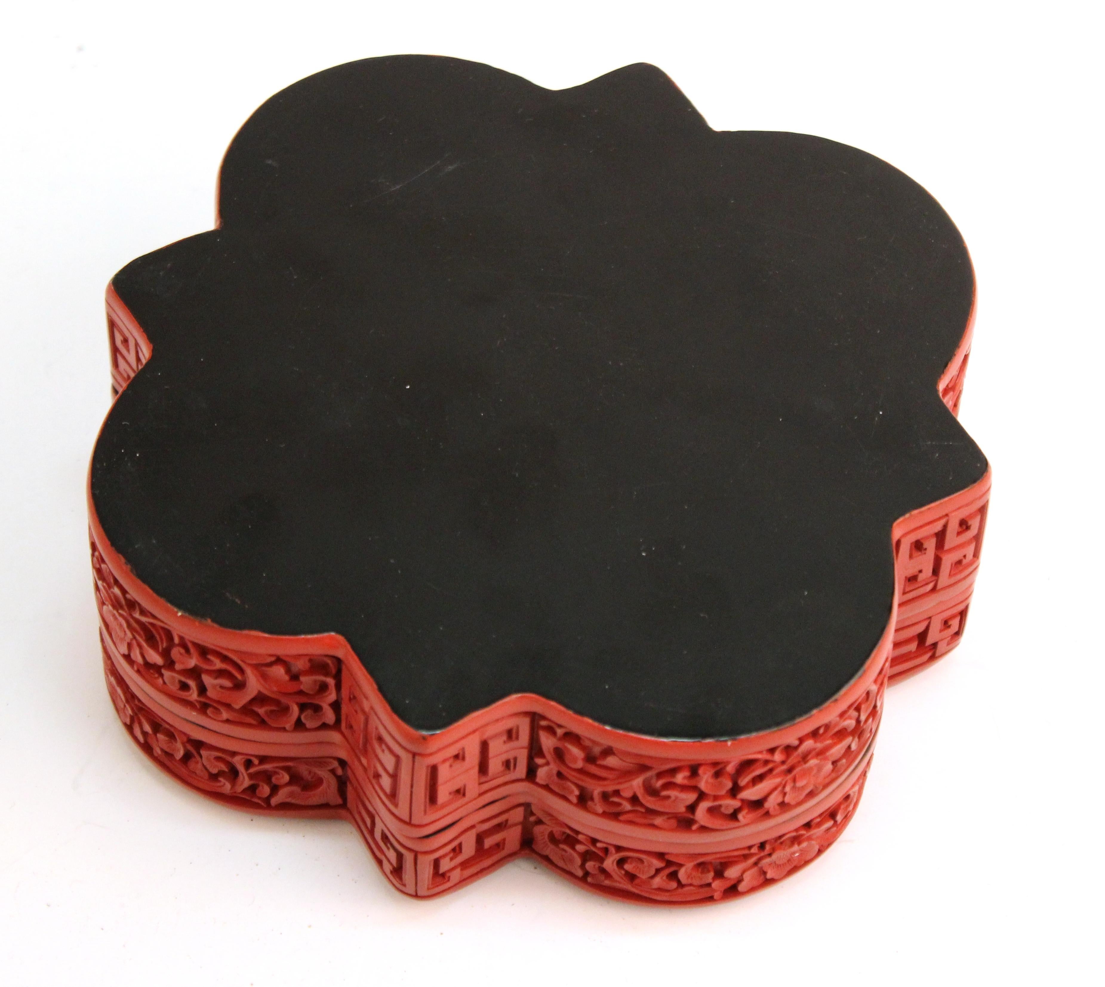Chinese Lidded Cinnabar Box with Five Flower Design 4