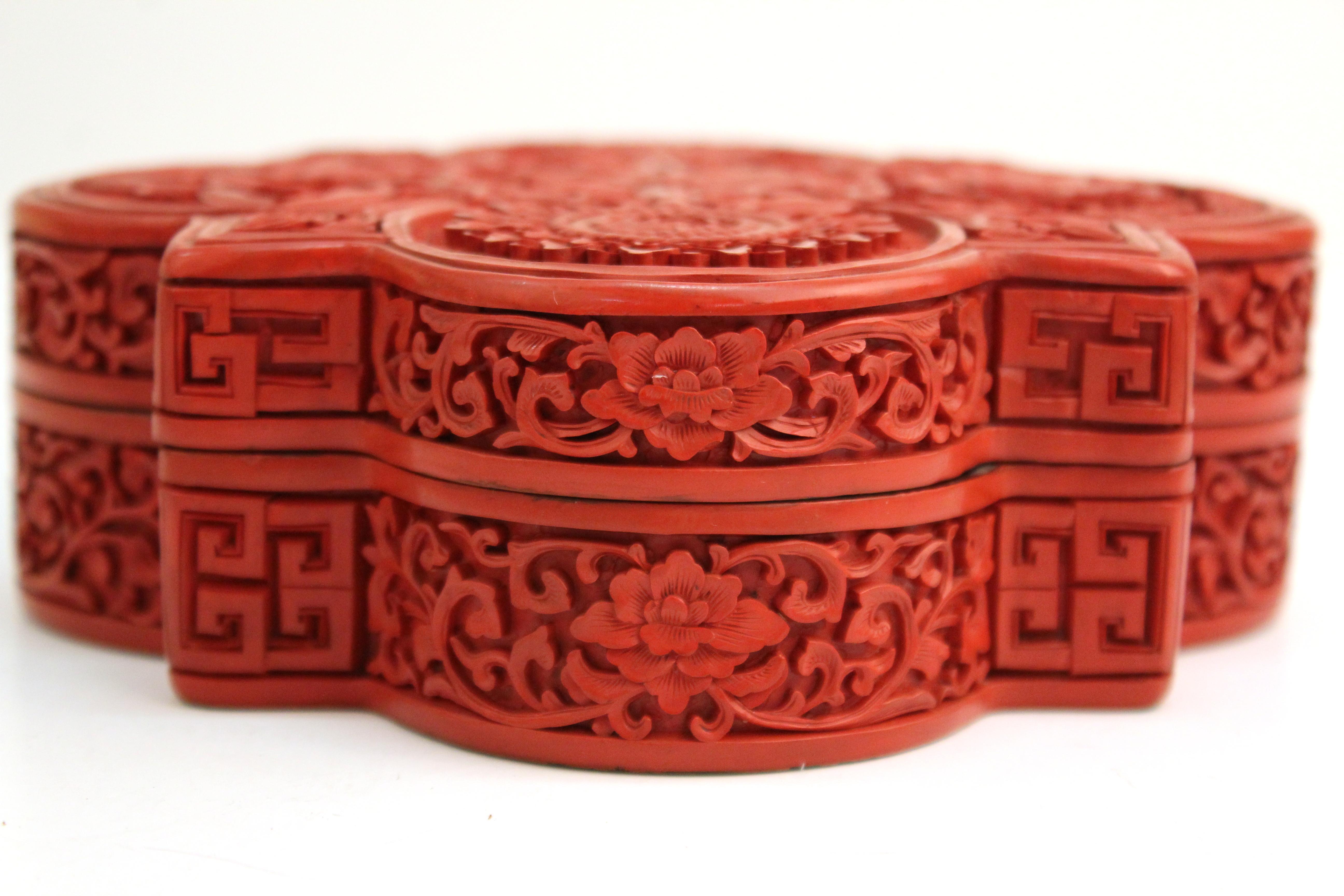 Chinese Lidded Cinnabar Box with Five Flower Design 2