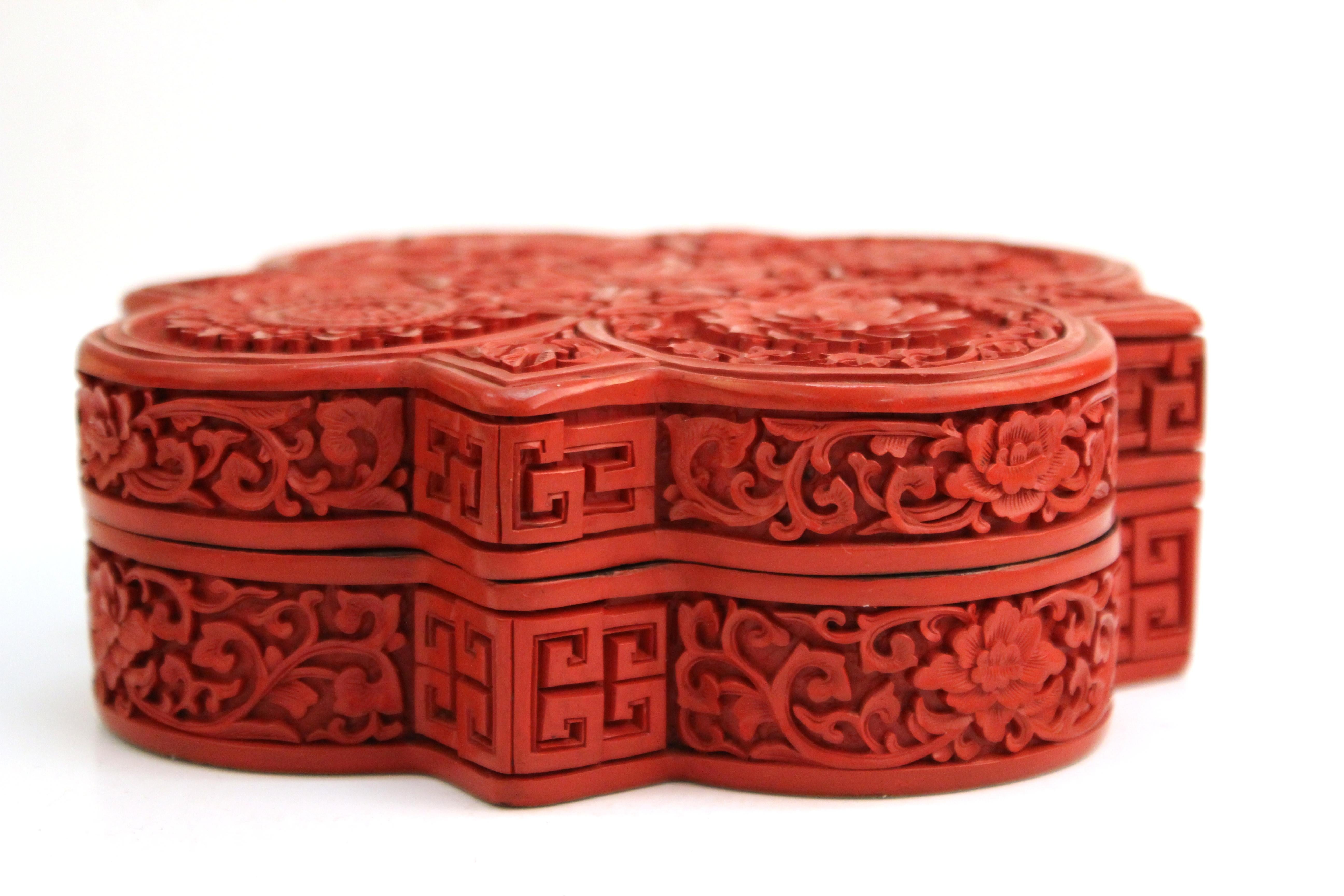 Chinese Lidded Cinnabar Box with Five Flower Design 3