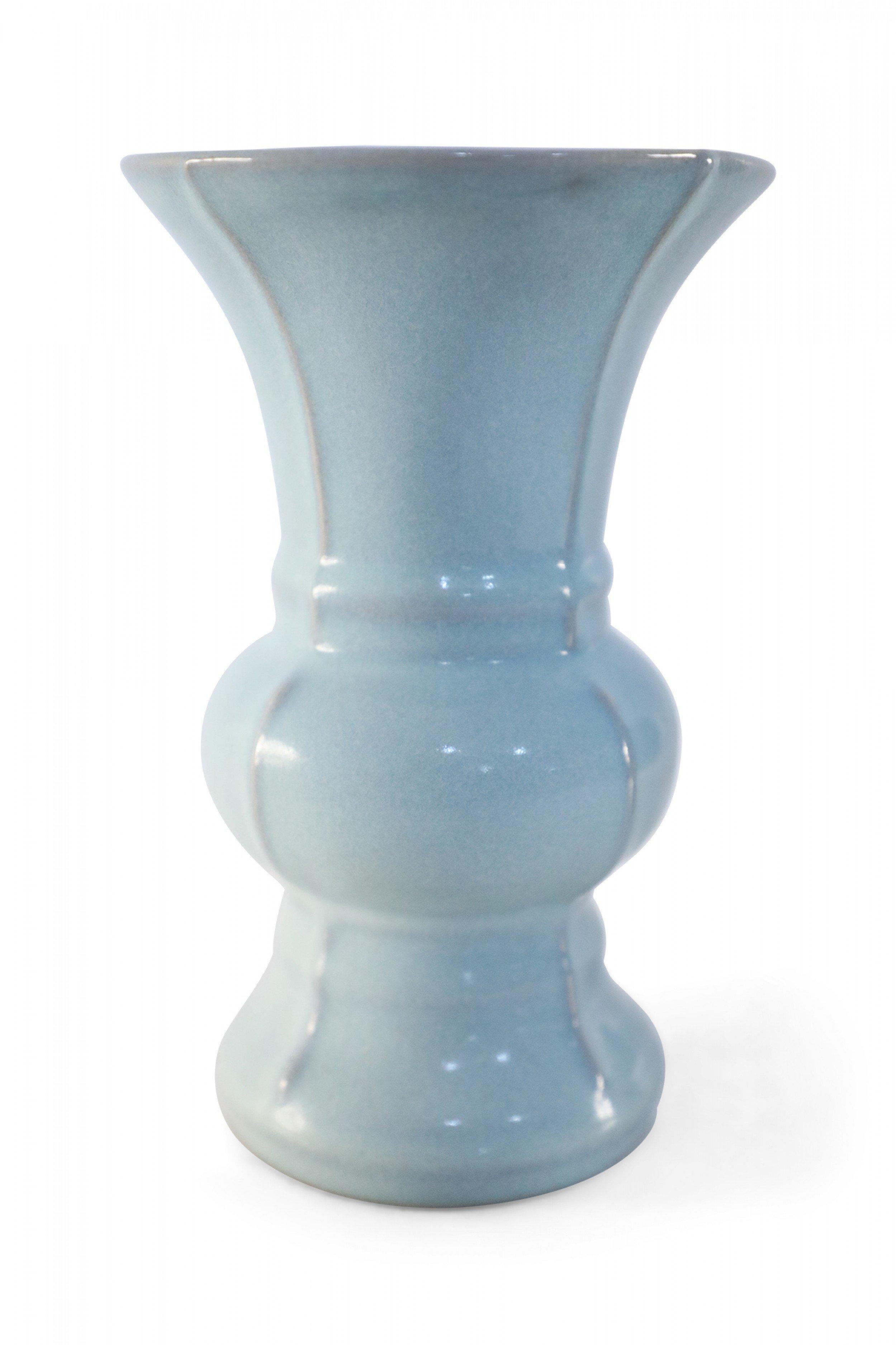 Chinese Light Blue Crackled Finish Porcelain Beaker Vase For Sale 1