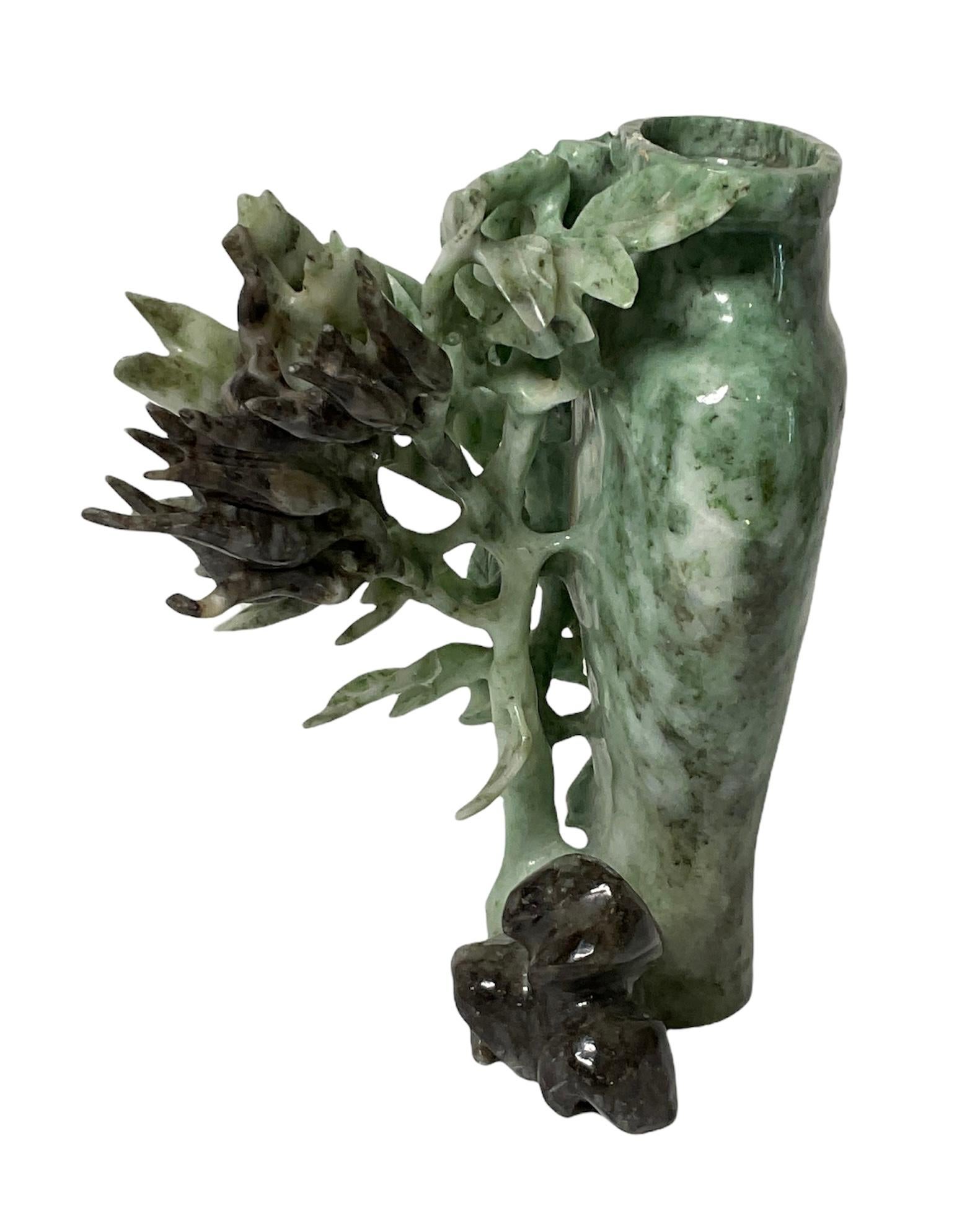 Chinese Light Green-Black Jade Lidded Urn For Sale 4