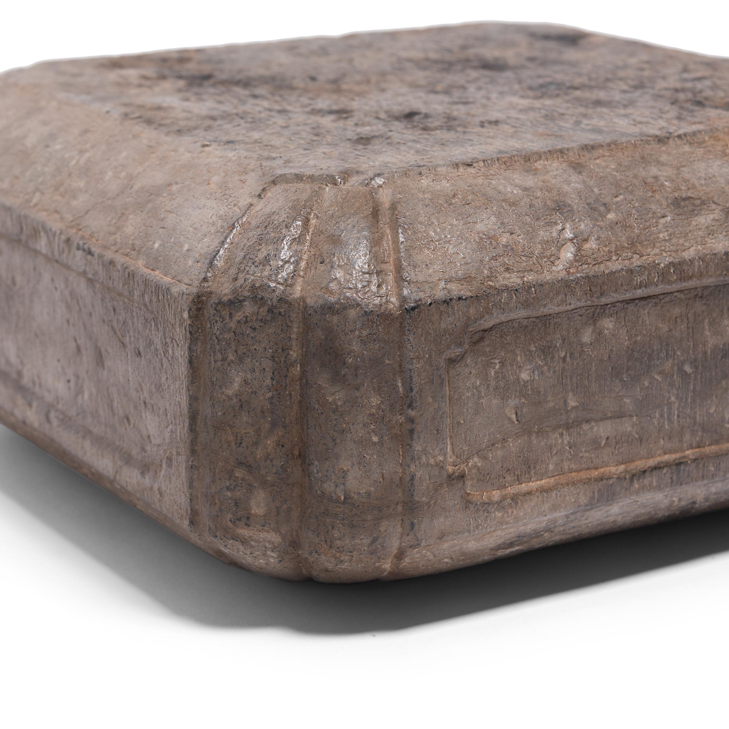 Cojín de Buda chino de piedra caliza, hacia 1850 Chino en venta