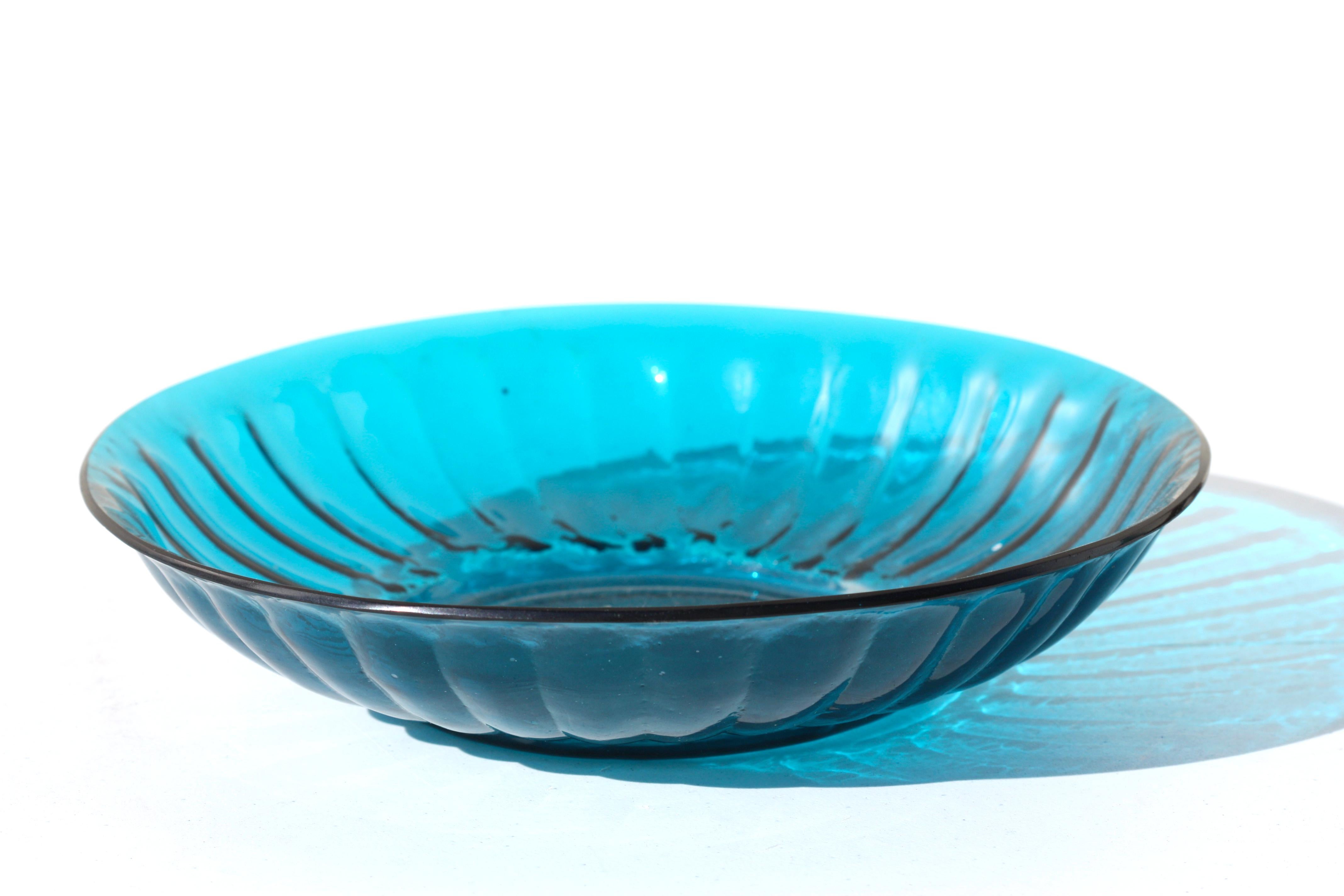 20th Century Chinese Lobed Blue Peking Glass Bowl For Sale