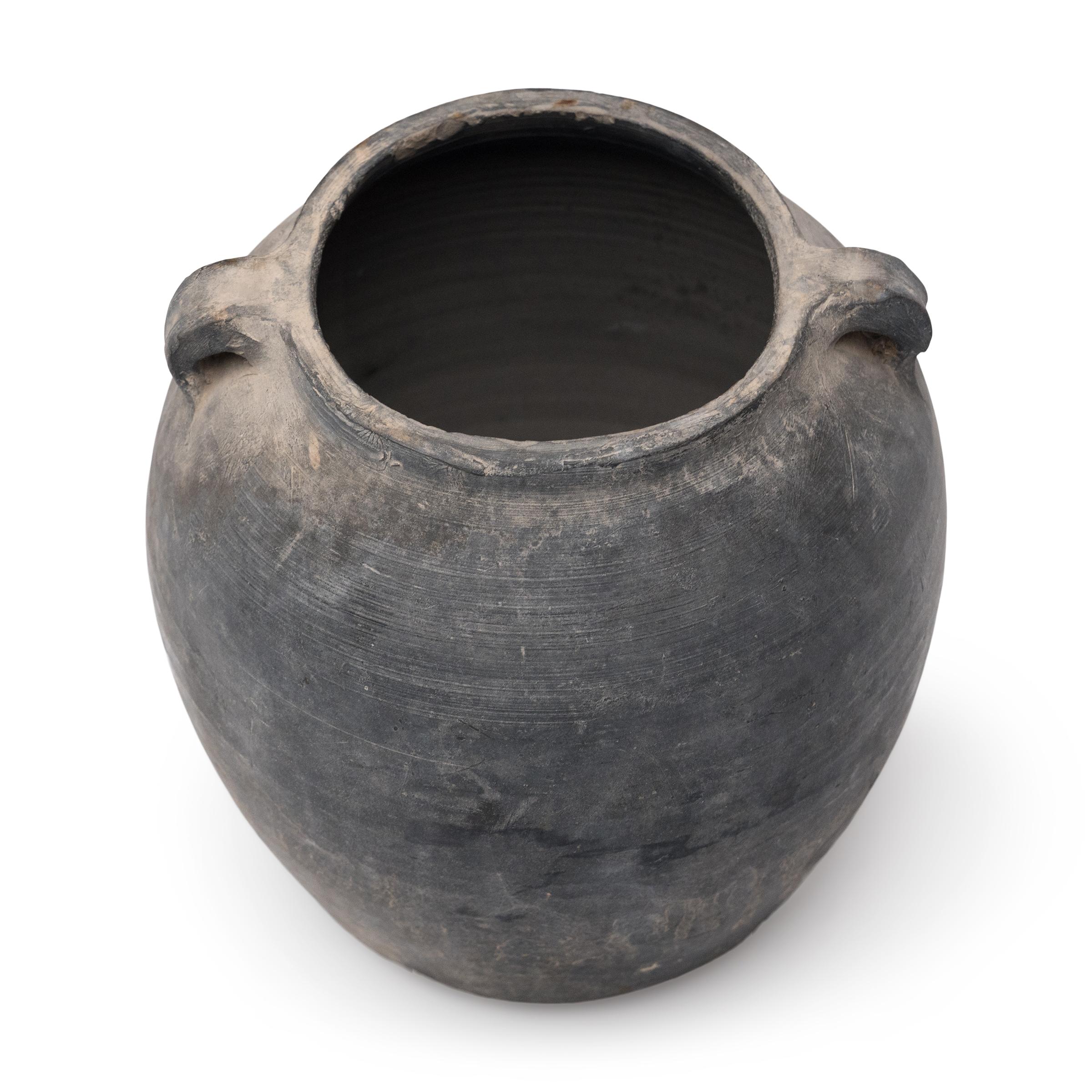 Qing Chinese Lobed Pantry Vessel, c. 1900 For Sale